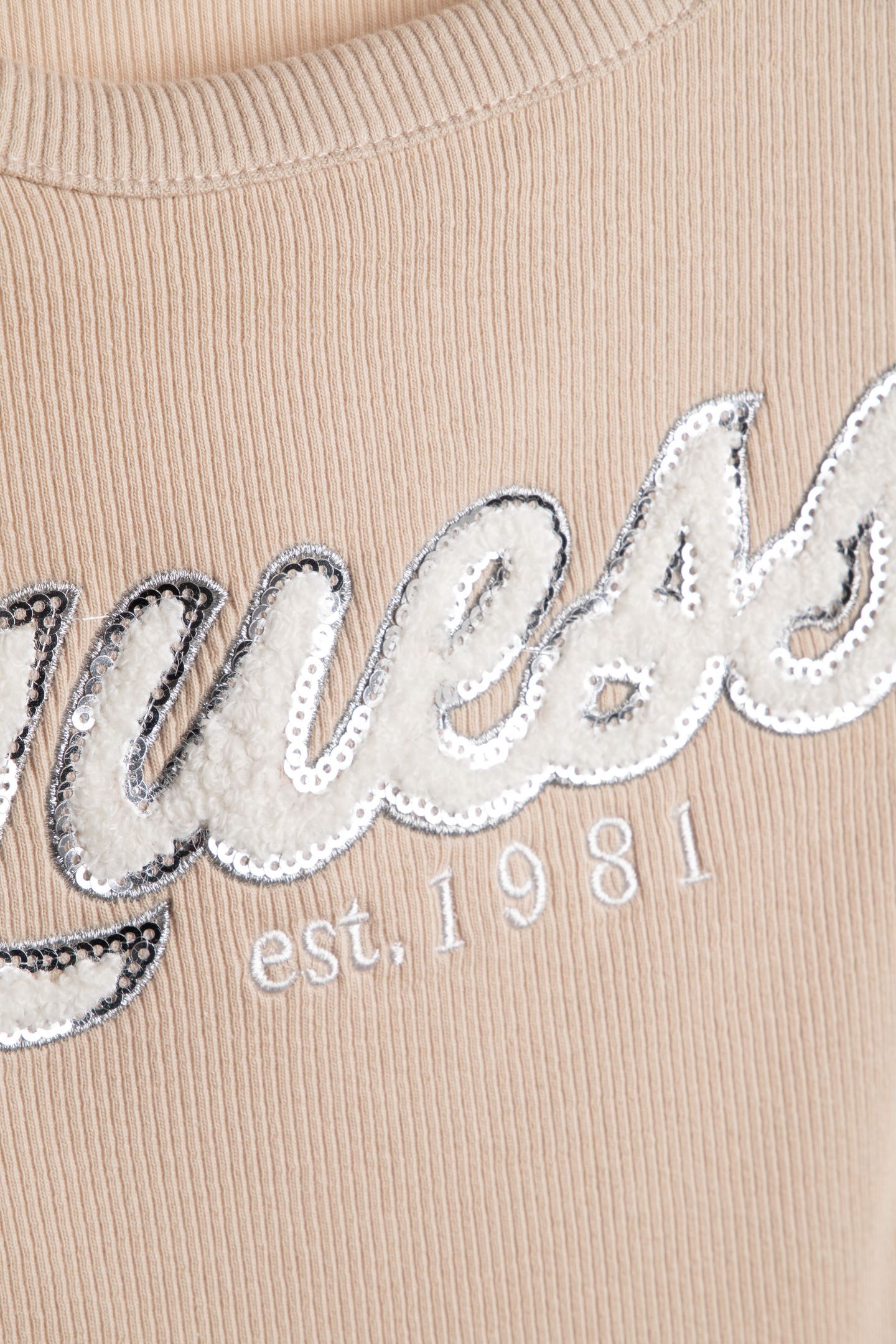 CHENILLE LOGO TANK T CEMENTO 4