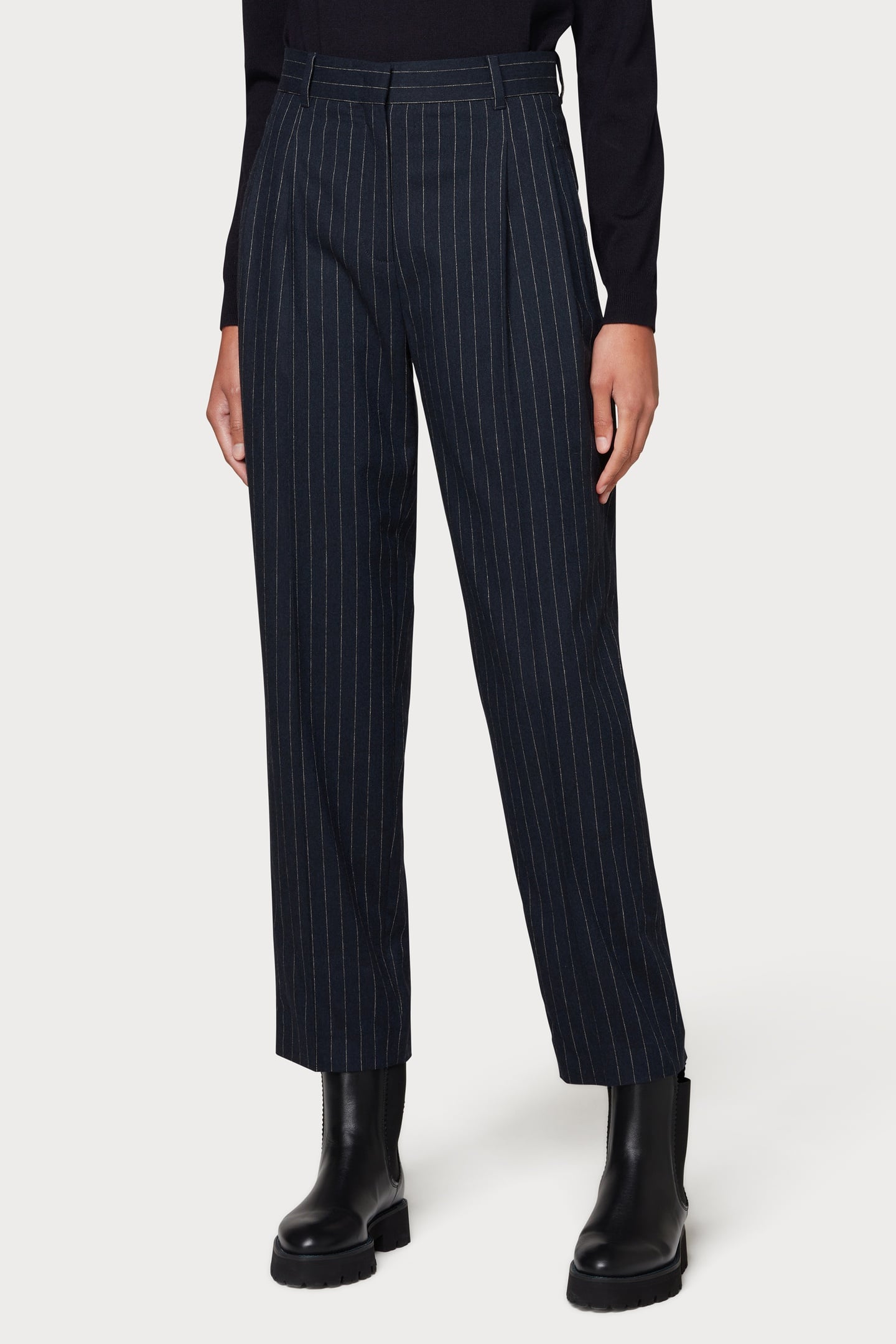 WOMENS TROUSERS VERY DARK NAVY 1