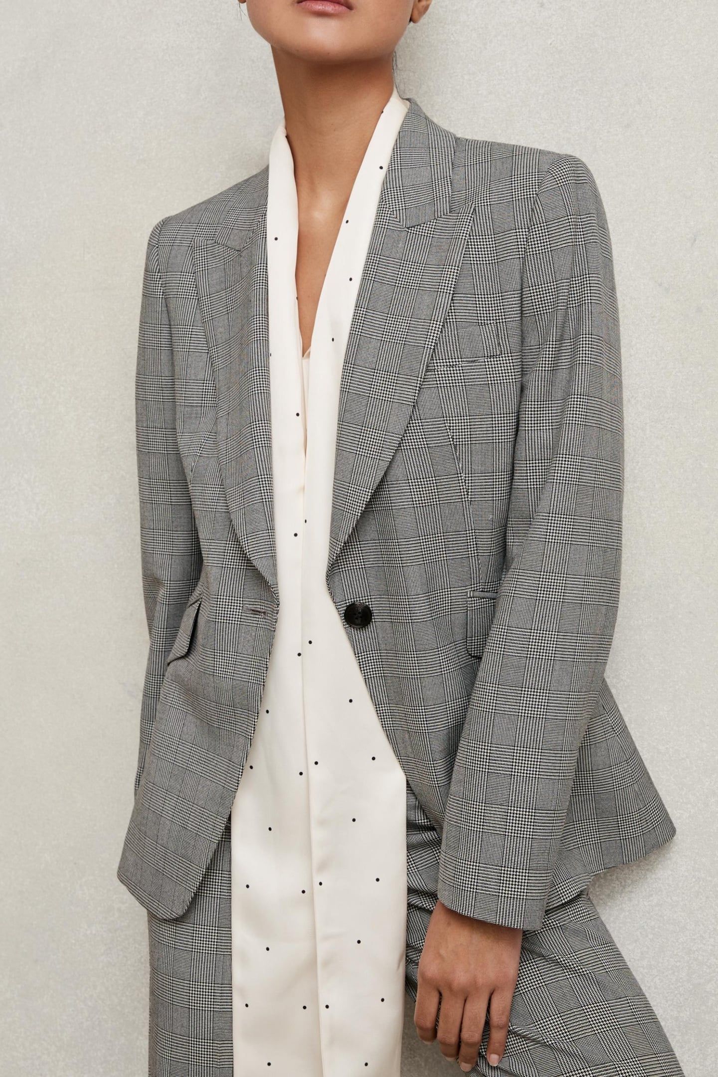 SB CHECK BLAZER GREY 7