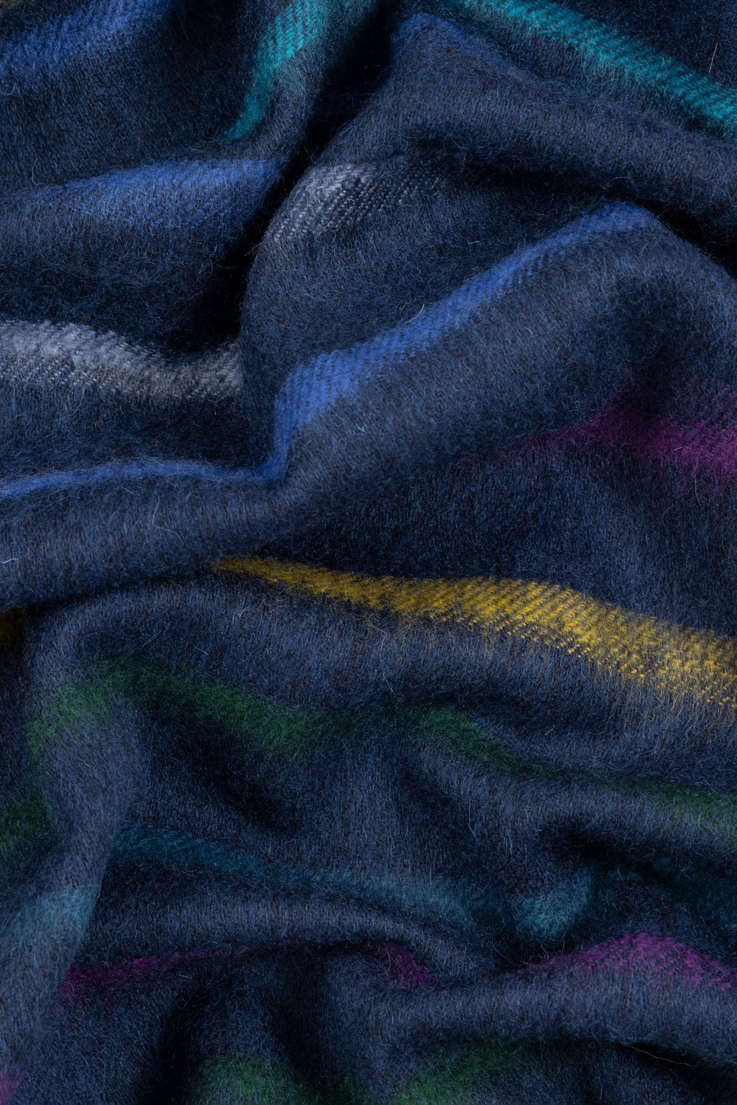 MEN SCARF PS SPRAY STRP NAVY 4