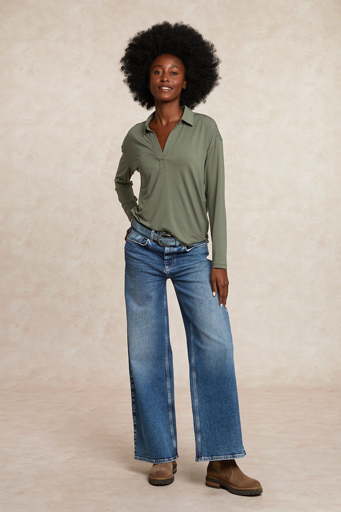 VISCOSE V-NECK BLOUSE GLITTER DETAIL KHAKI 1