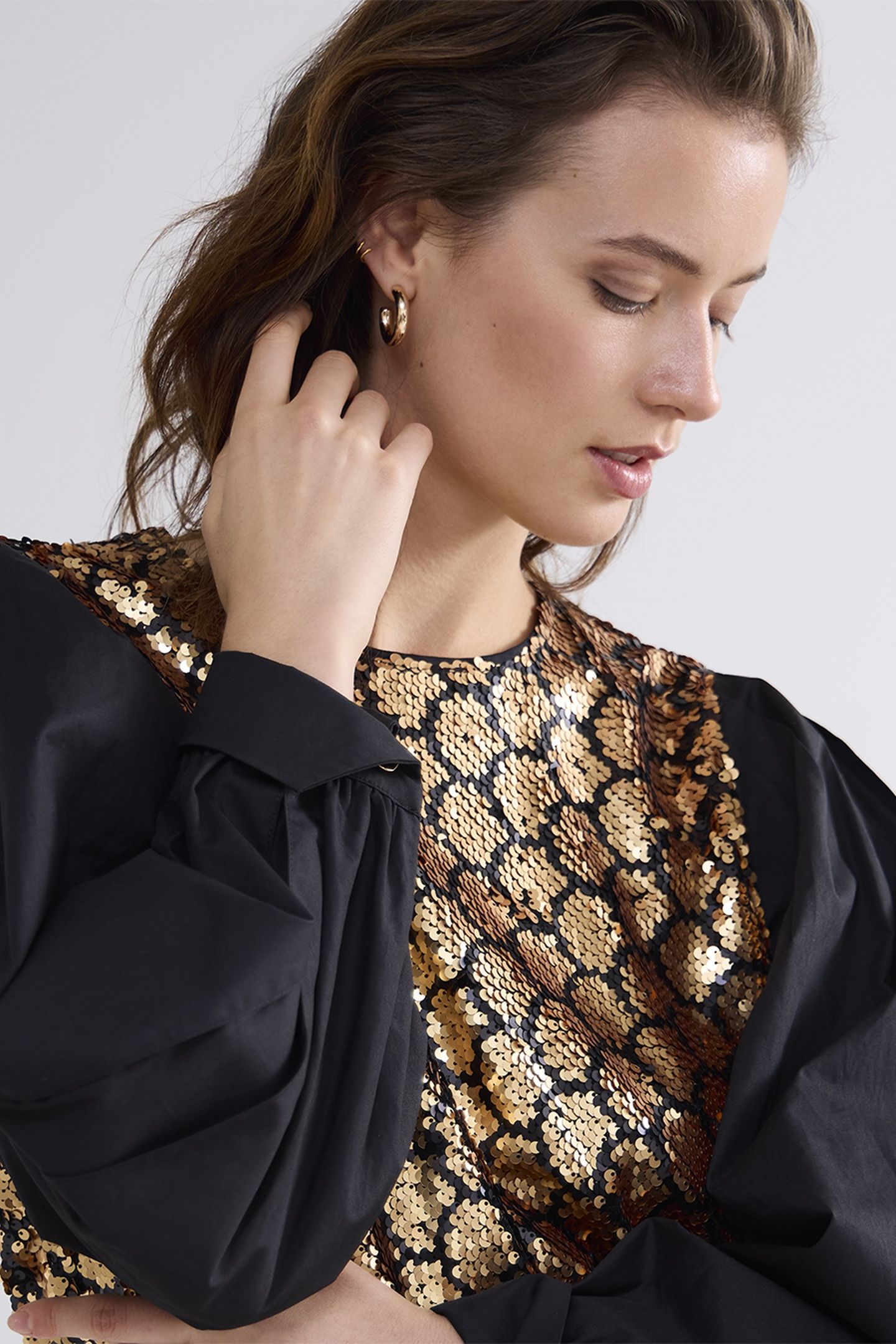 TOP HONEYCOMB SEQUINS BLACK 4