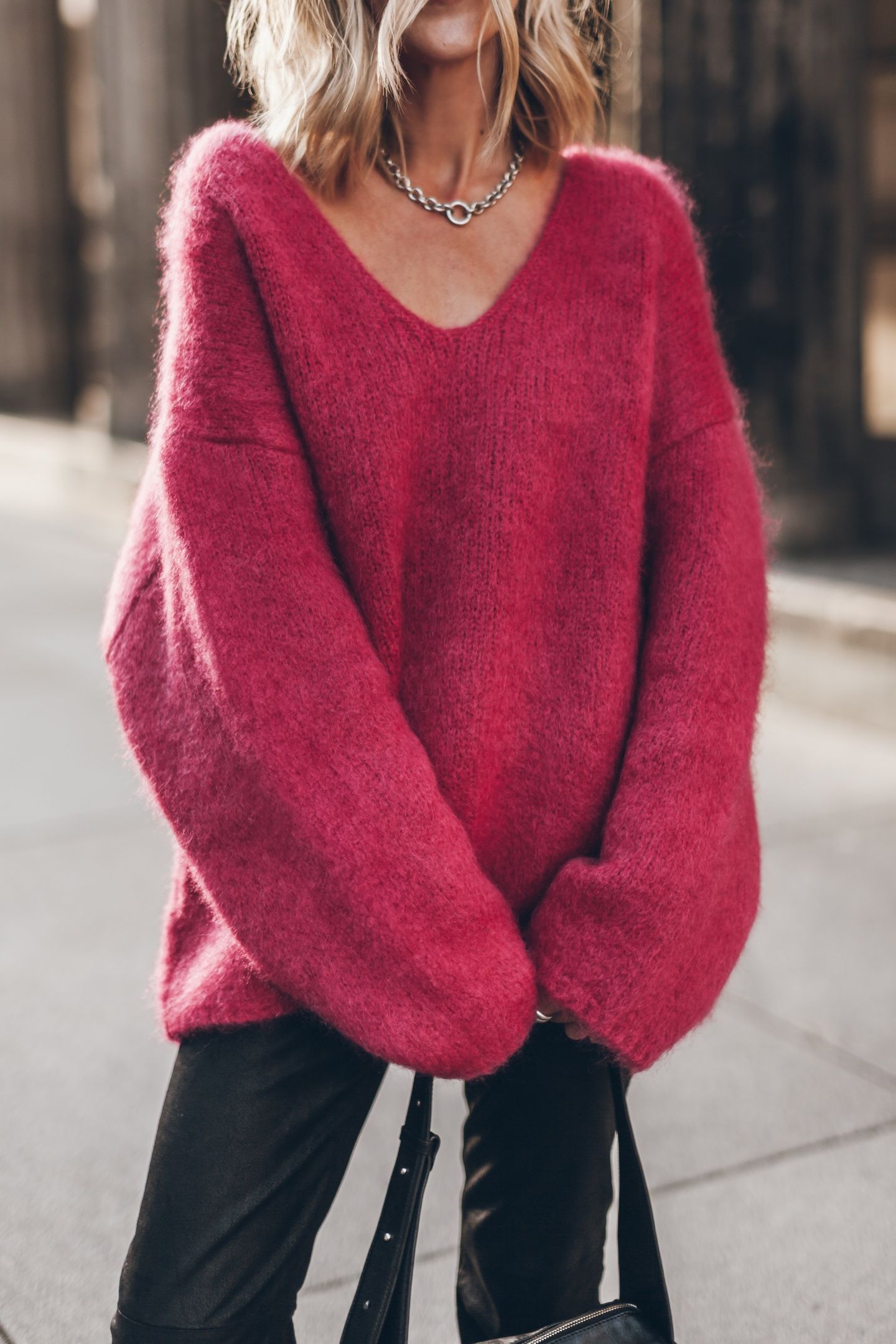 THE PINK DEEP V MOHAIR KNITTED SWEATER PINK 3