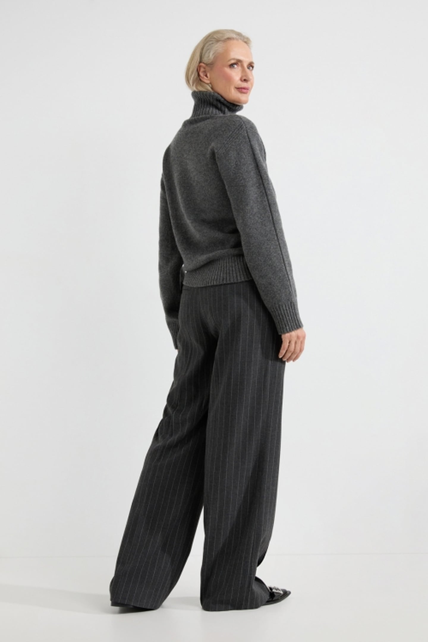 ALFONSO SWEATER ANTHRACITE 3