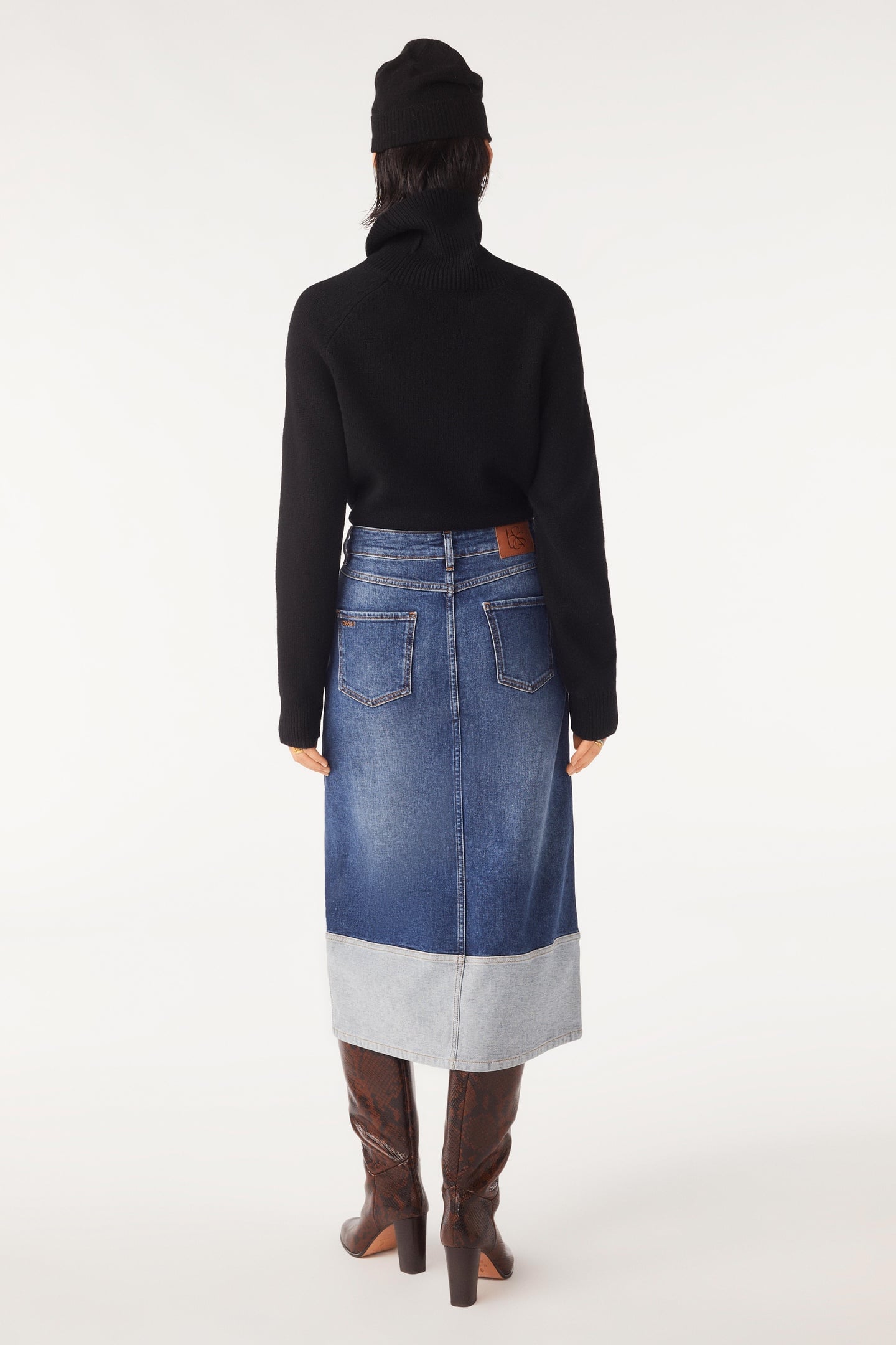 MID-LENGTH SKIRT BLUE 2