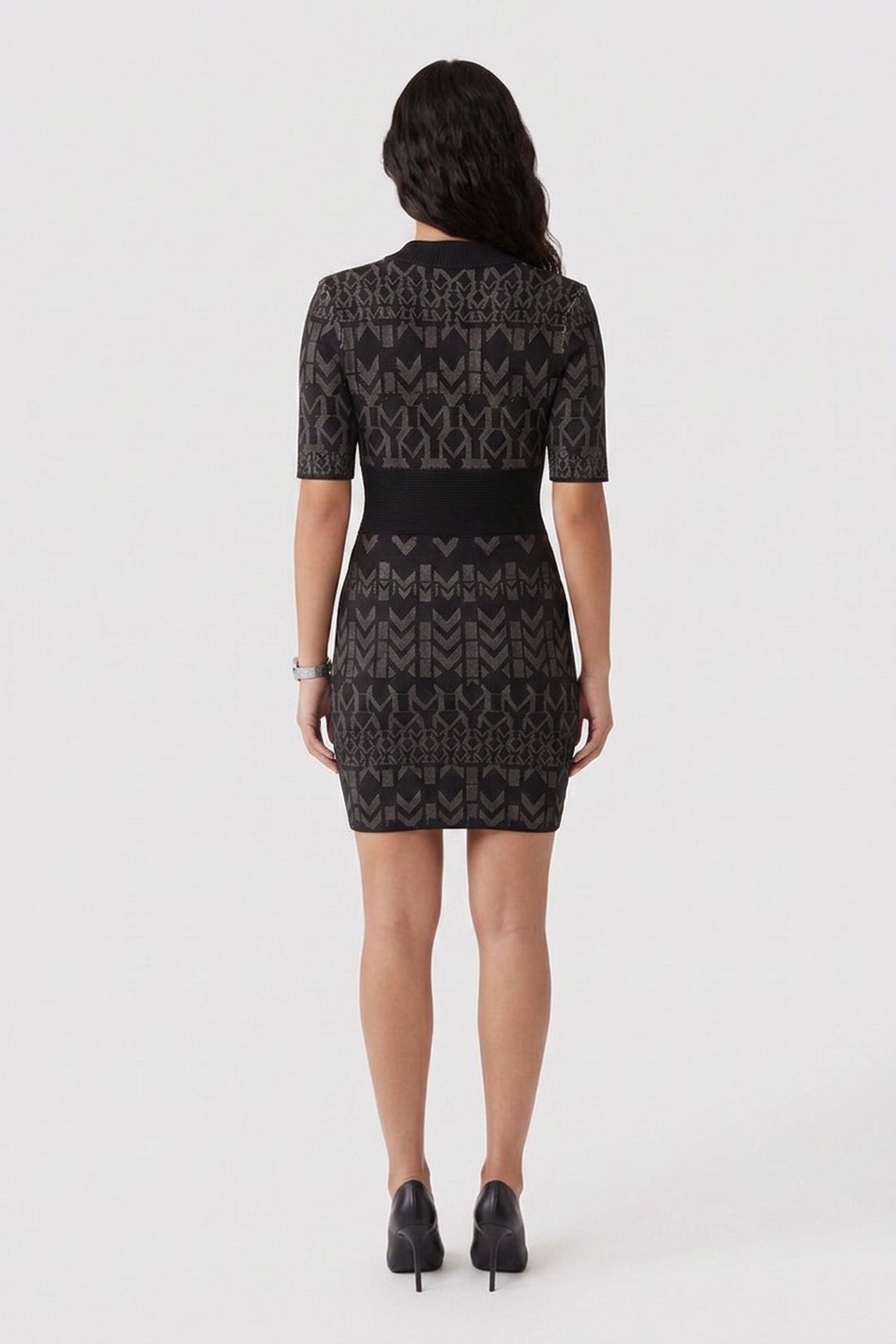 BILLIE MONOG V NECK GEOMETRIC MONOGRAM N 2
