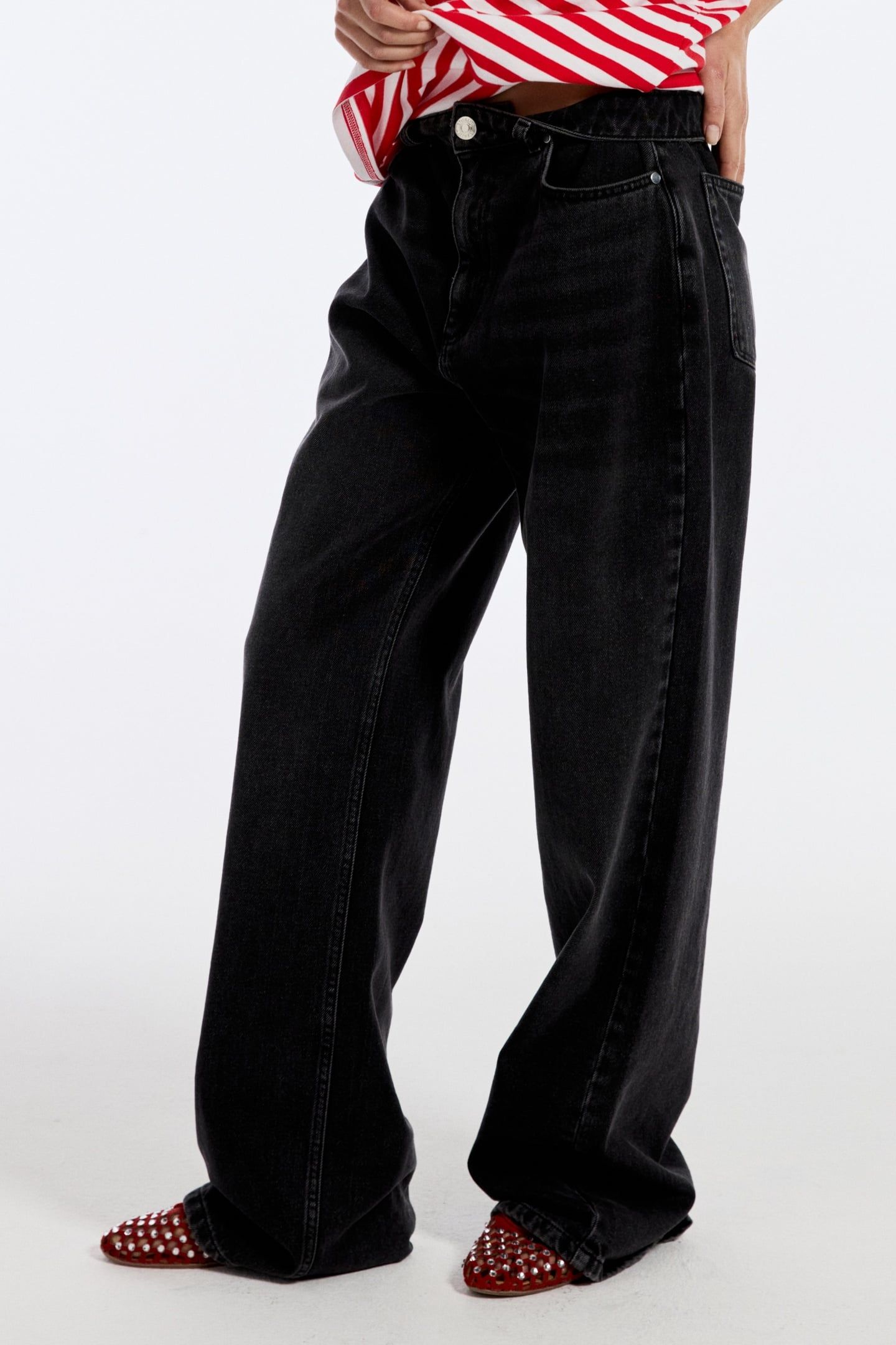 BASIC STIEG JEANS BLACK 1
