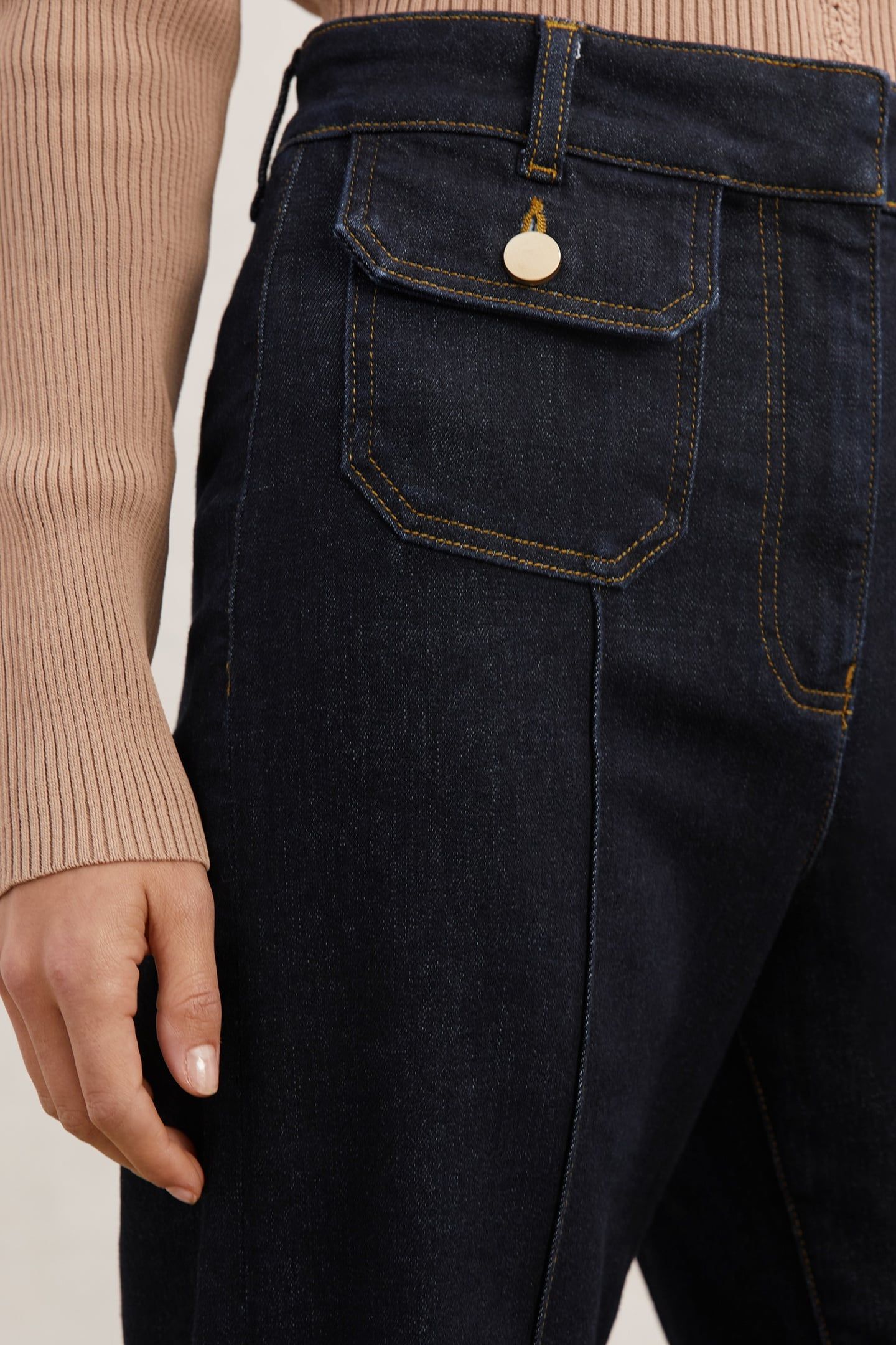 BUTTON DETAIL FLARE JEAN DARK BLUE 7