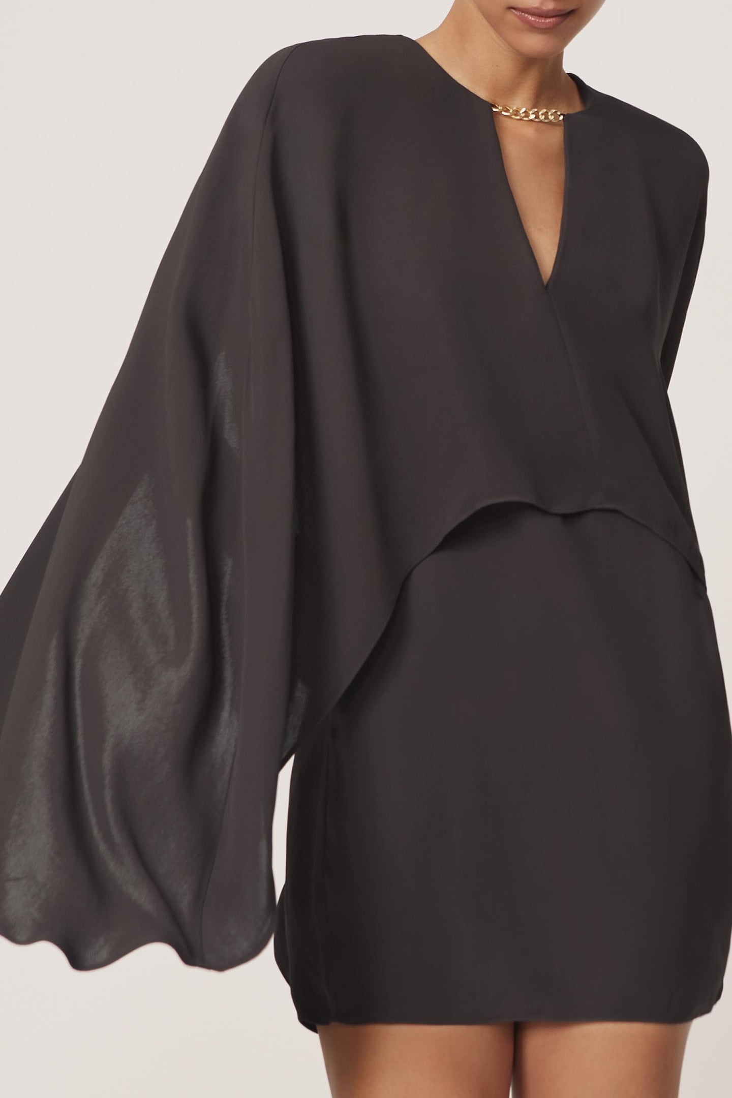 CAPE DETAIL MINI DRESS GRAPE 1