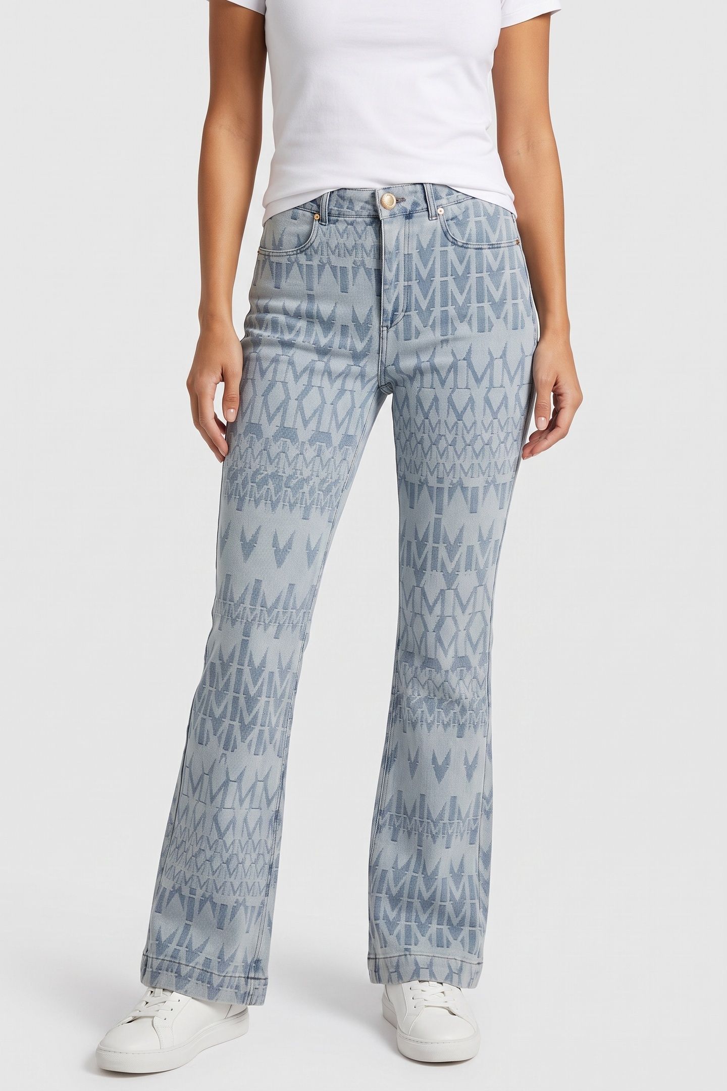 SARAH DENIM FLARED P MONOGRAM MID WASH 1
