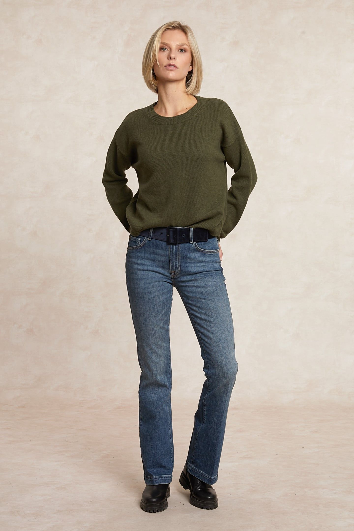 LAMBSWOOLEN CREW NECK SWEATER MOSS GREEN 1