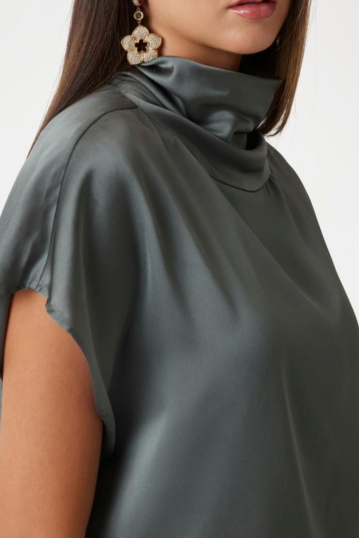 MAGGIE SL TOP STONE OLIVE A883 8