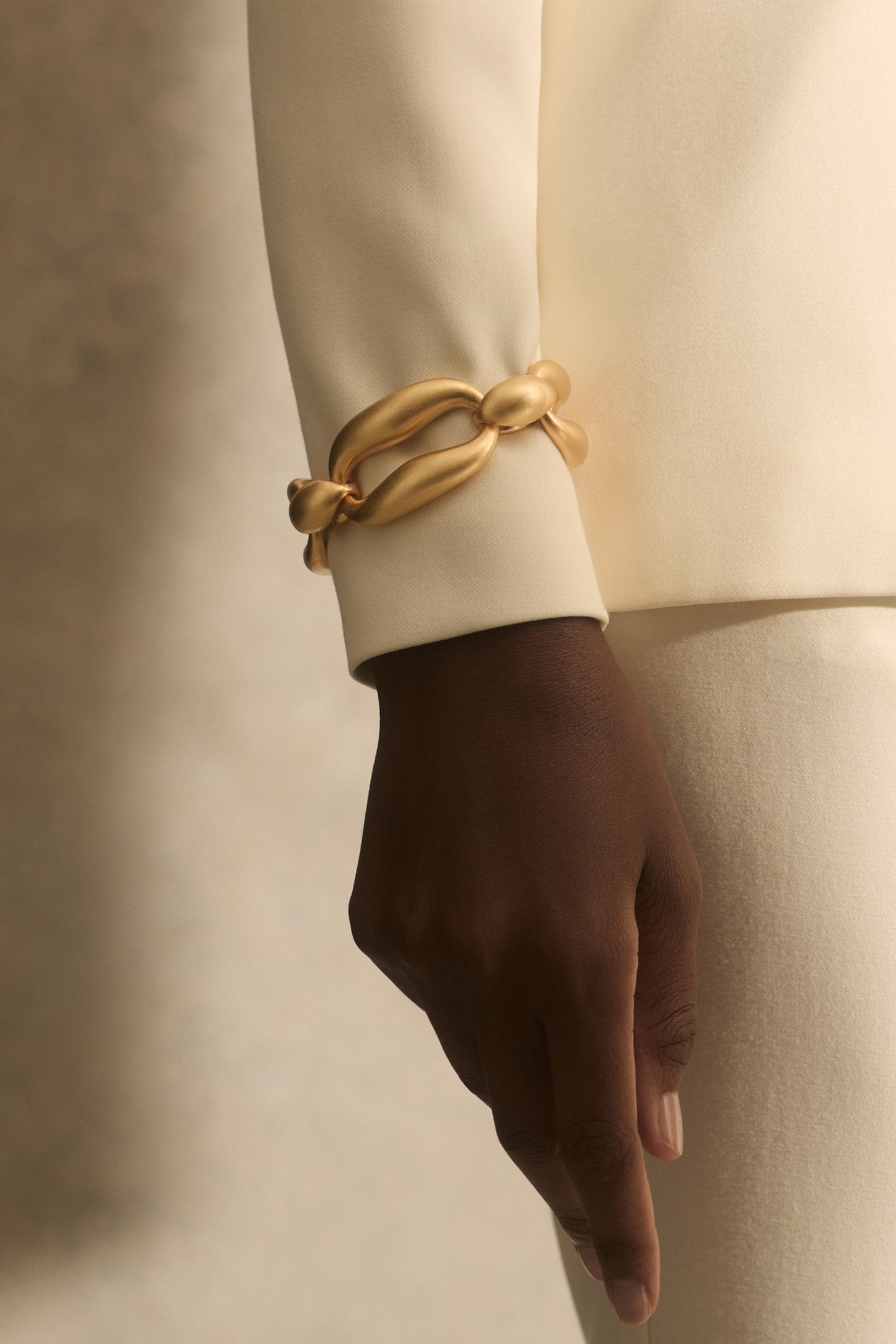 CUSTOM LINK BRACELET GOLD TONE 4