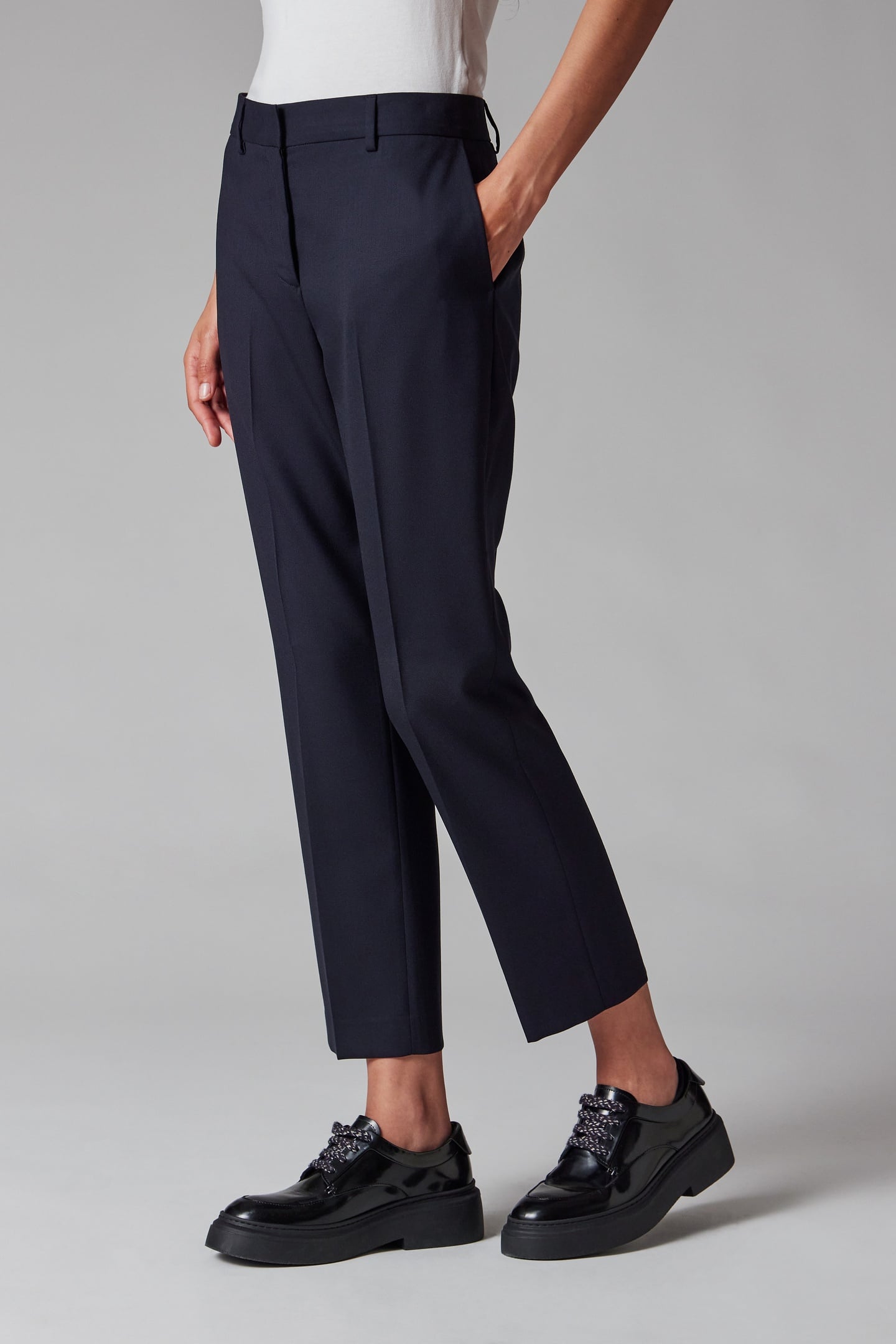 WOMENS TROUSERS VERY DARK NAVY 4