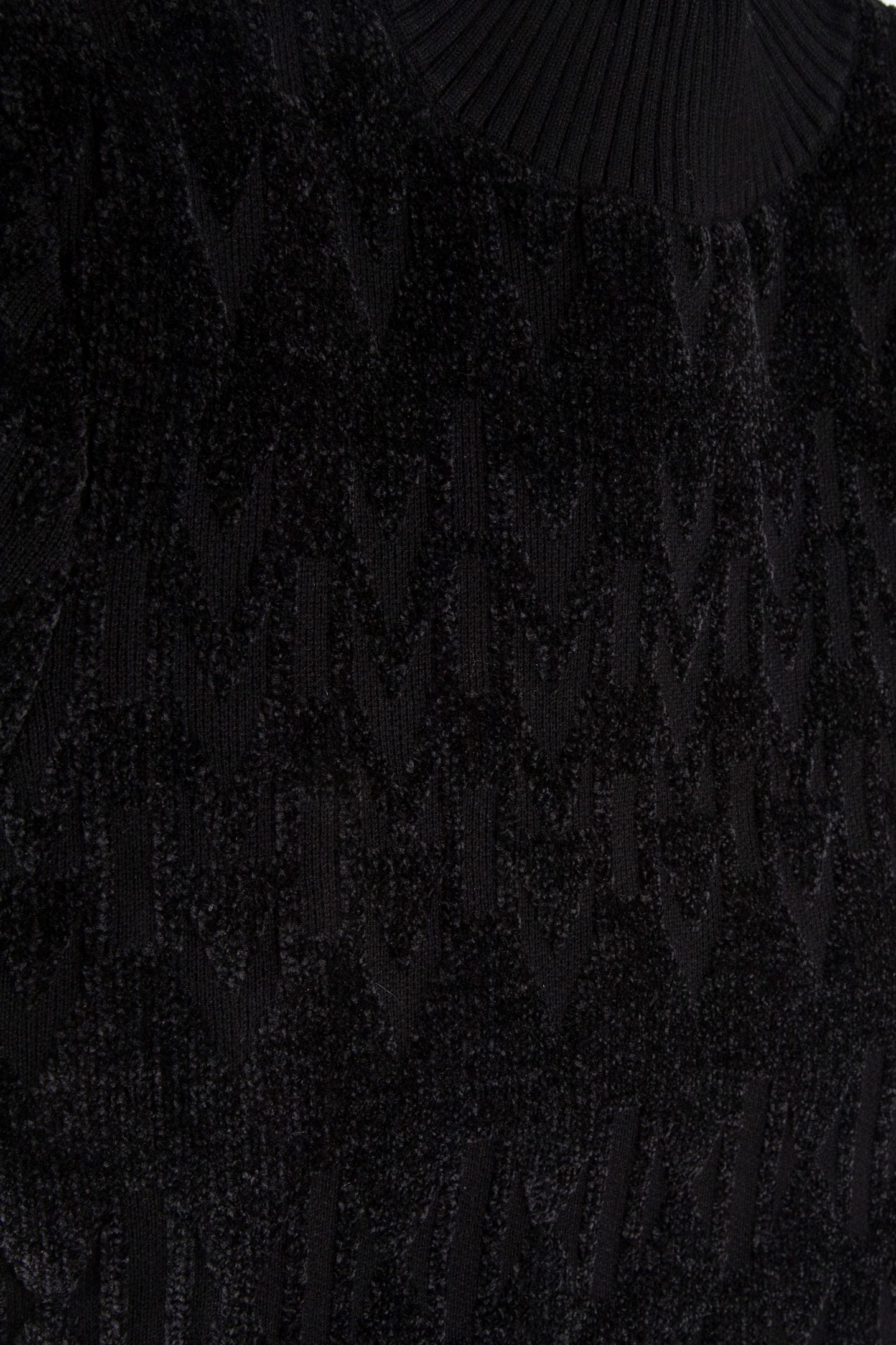 ADELE LOGO CHENILLE JET BLACK A996 4