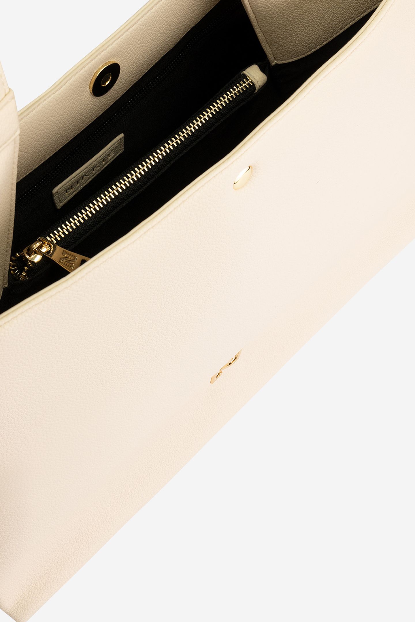 DORAL SHOPPER PEARL 4