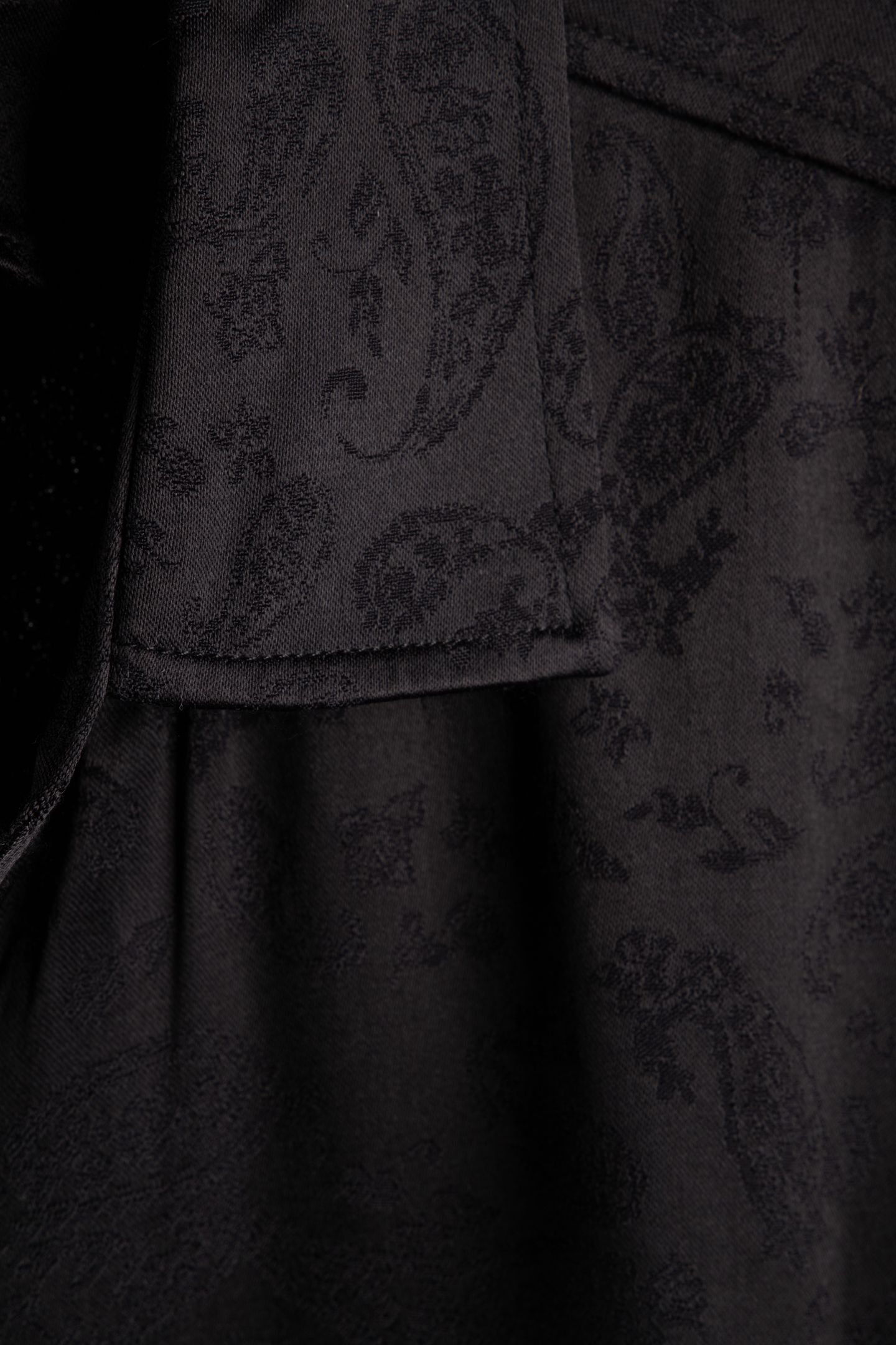 ROMA PAISLEY JACQUAR JET BLACK A996 4