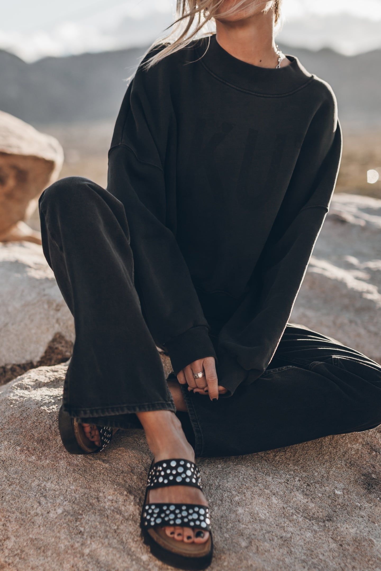 THE STUDDED STRAPPY SANDALS BLACK 1