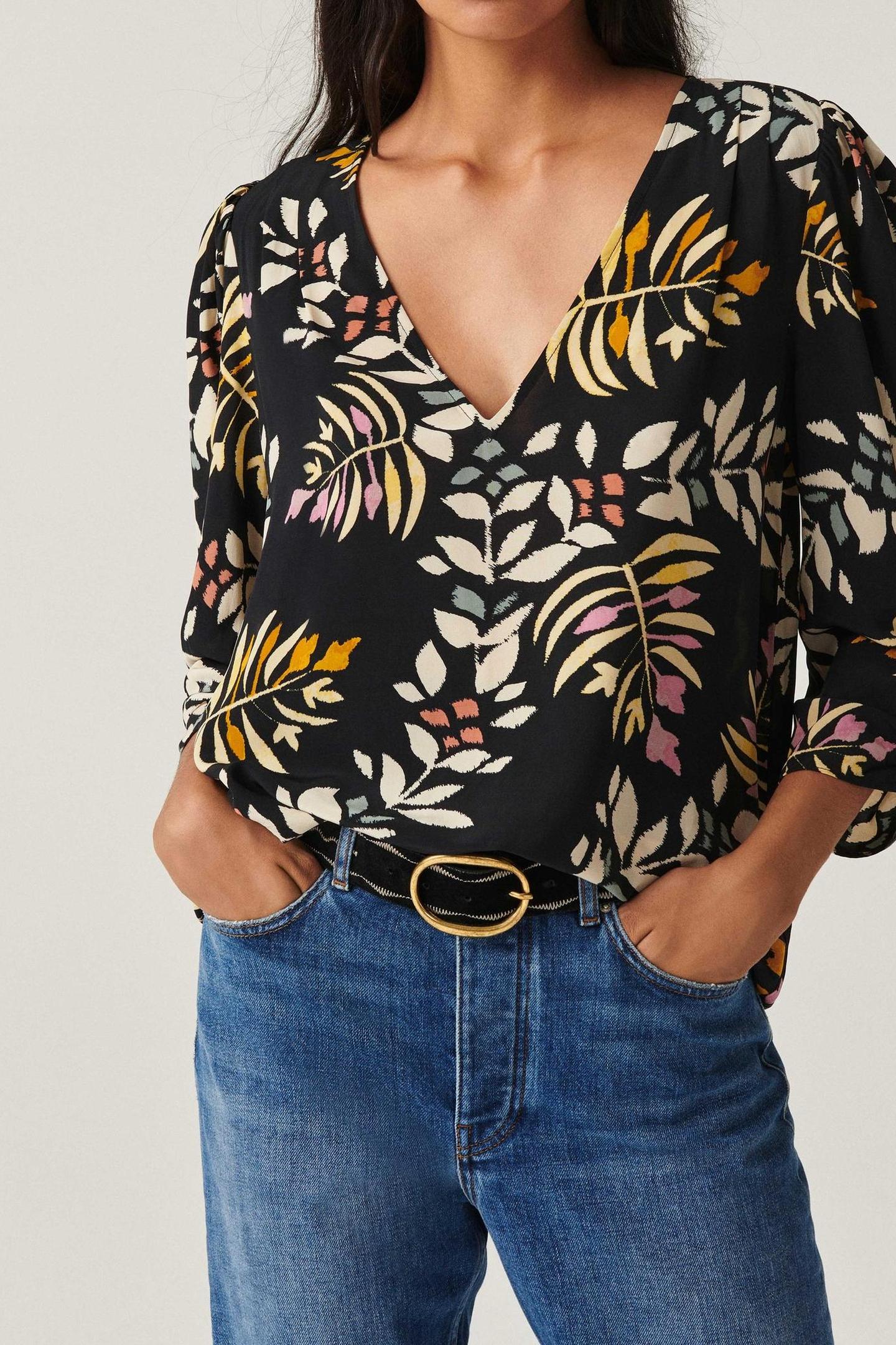 SHORT SLEEVES TOP BLACK 4