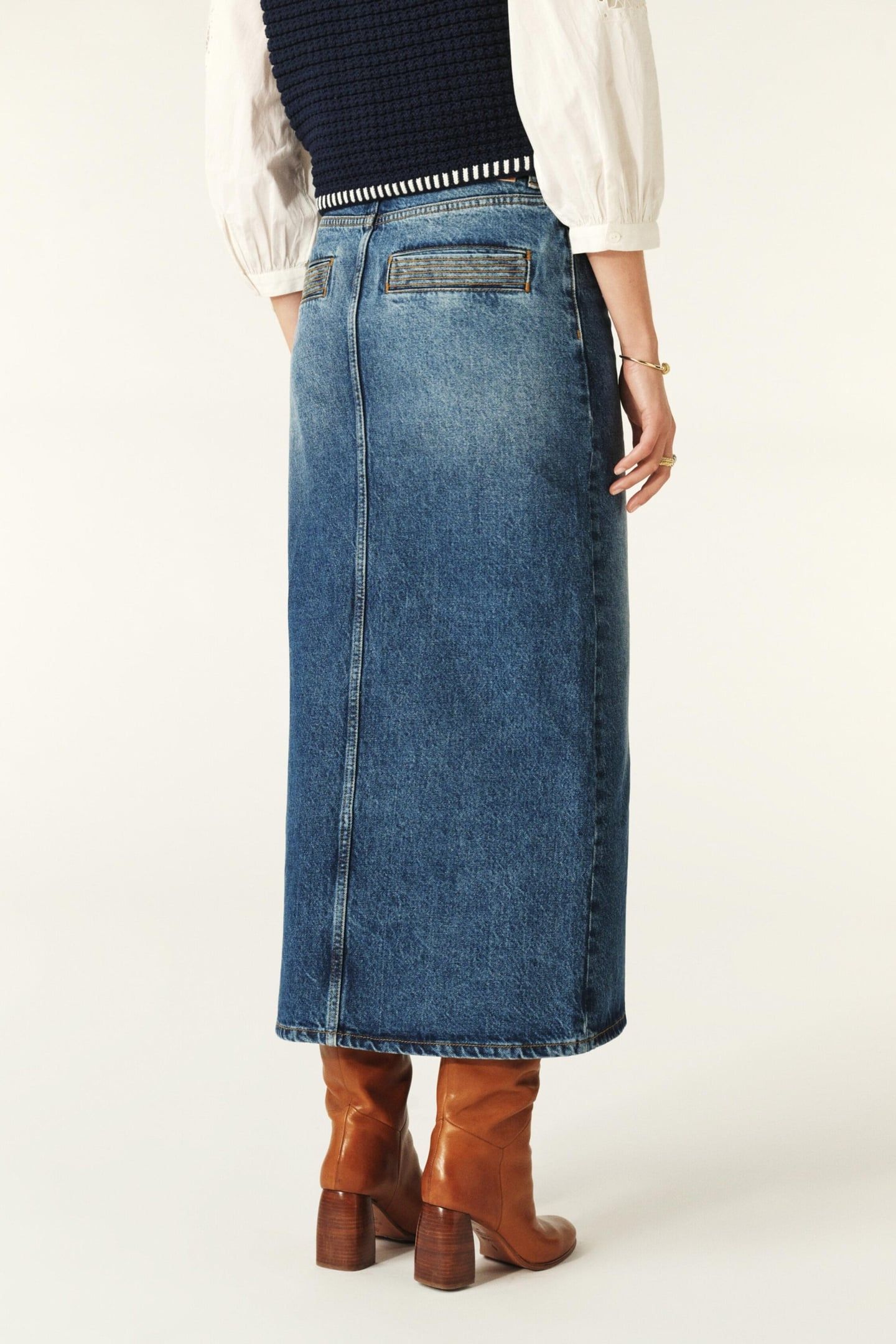 MID-LENGTH SKIRT BLUE 2