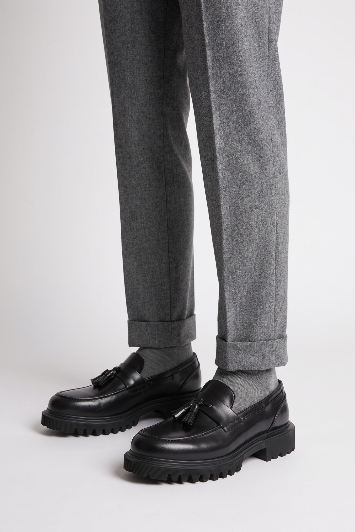 VINE LOAFER BLACK 2