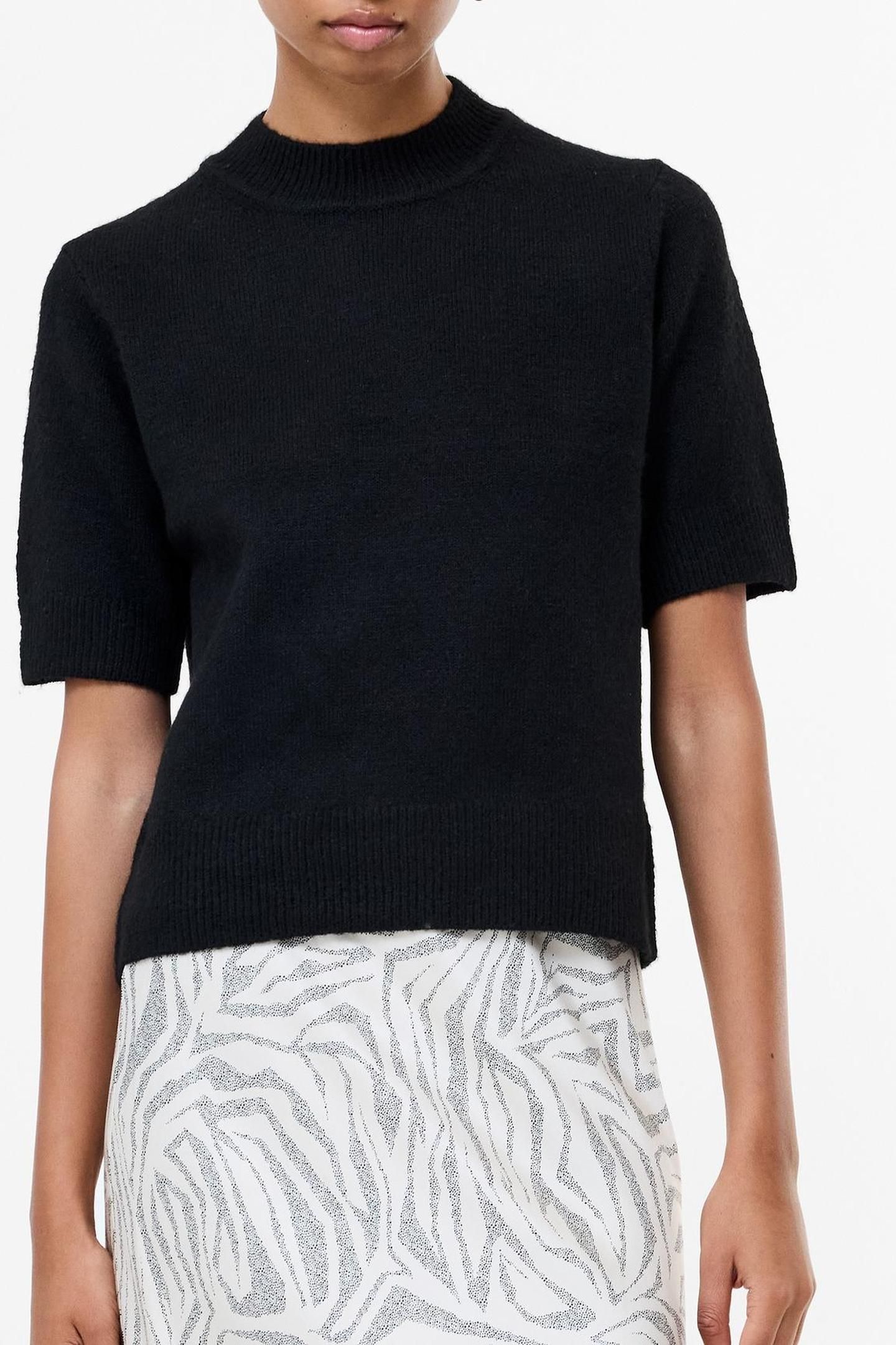 KEZIA S/S MOCK NK TOP BLACK 2
