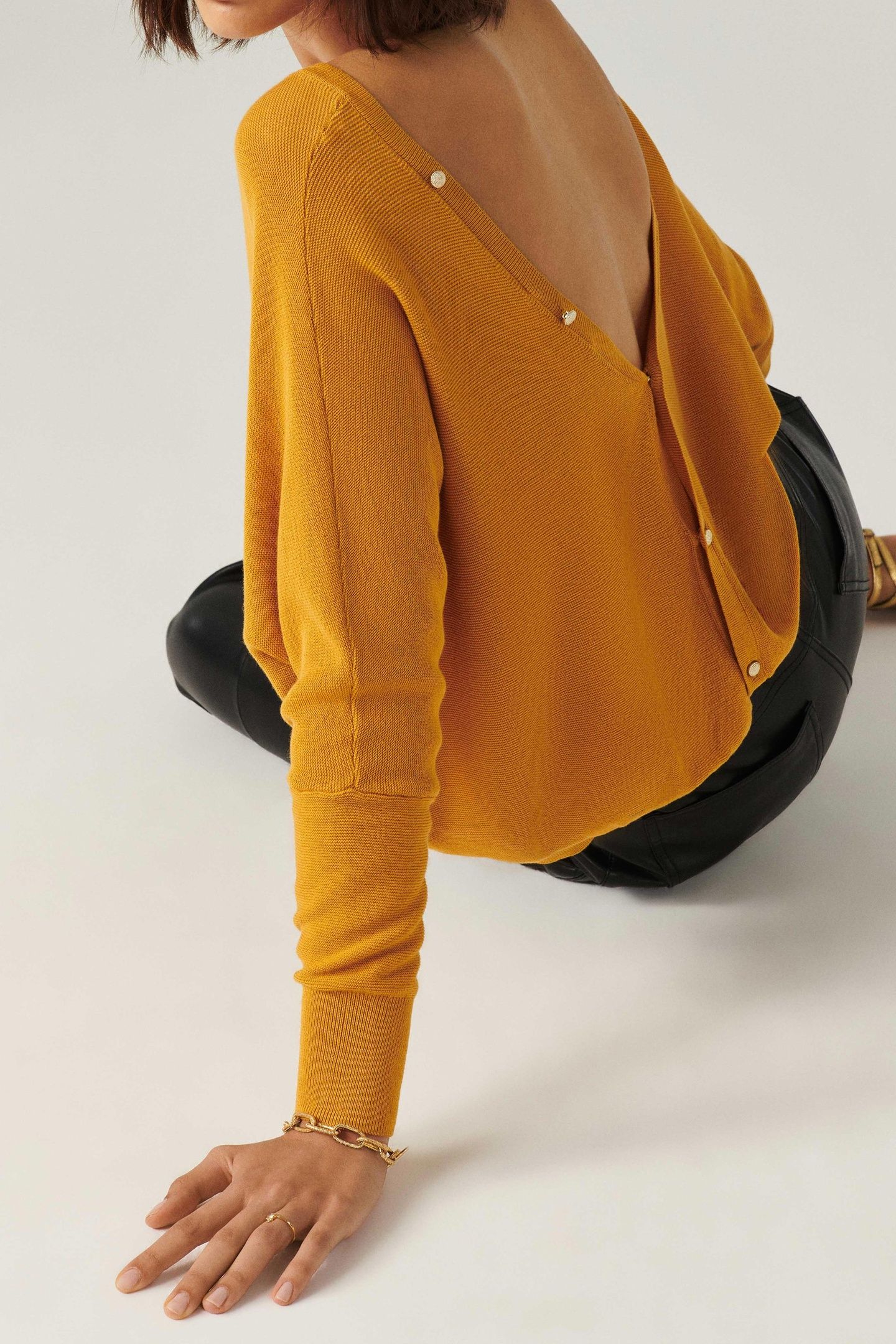 LONG SLEEVES KNIT OCRE 4