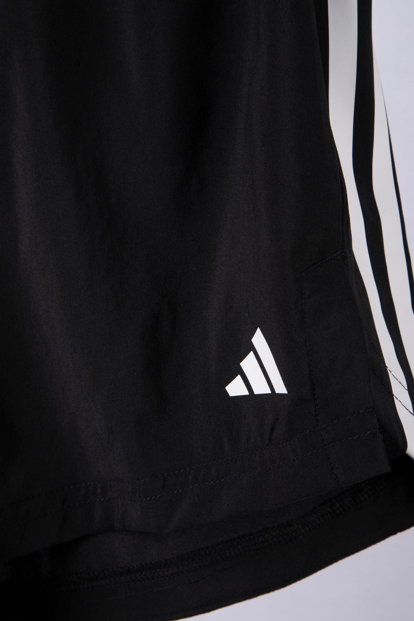 PERFORMANCE HYPERGLAM WOVEN SHORTS BLACK 4