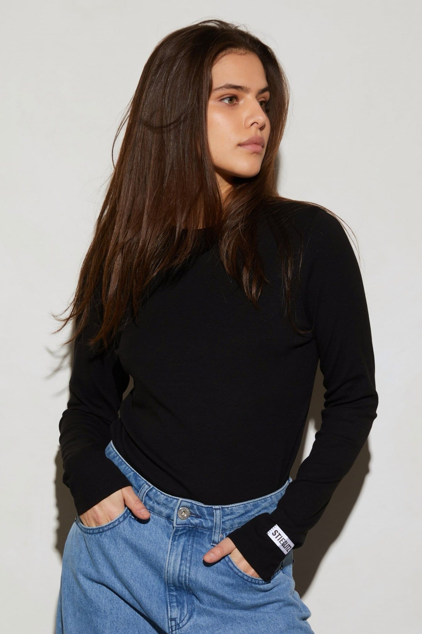 BASIC LONGSLEEVE BLACK 1