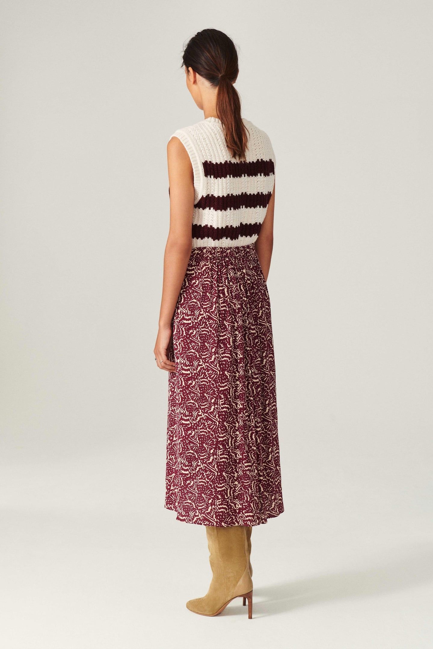 MID-LENGTH SKIRT RAISIN 2
