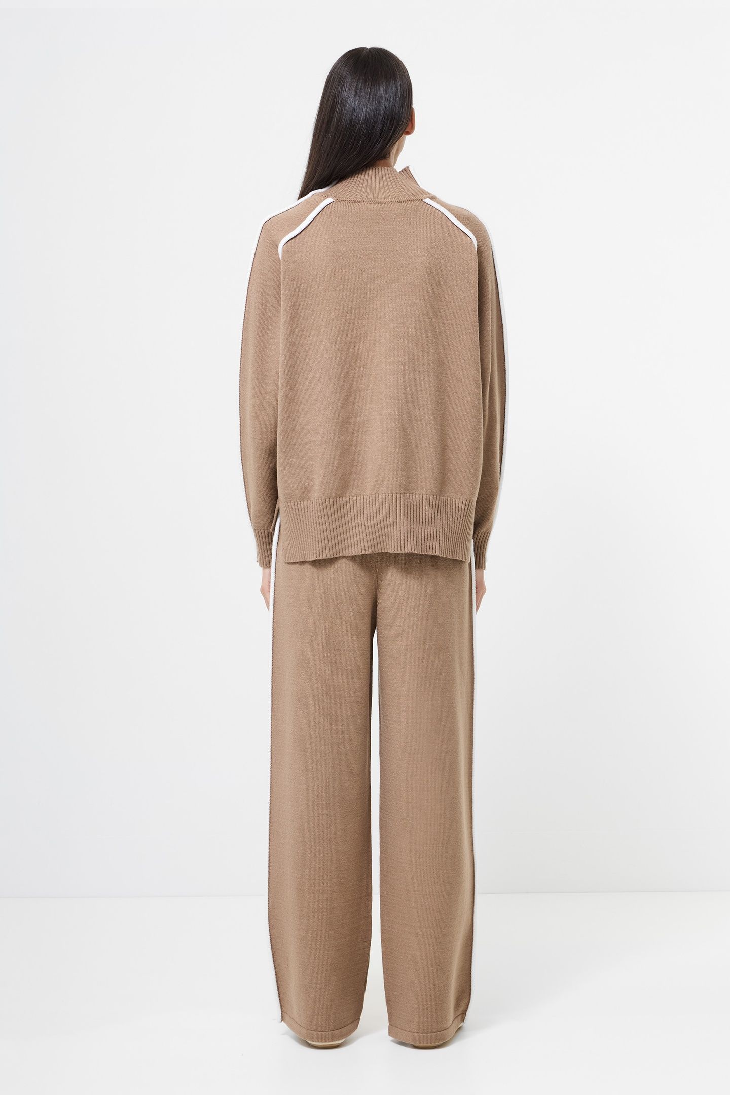JORDAN HIGH NK LS JUMPER CAMEL/PORCELAIN CRM 3