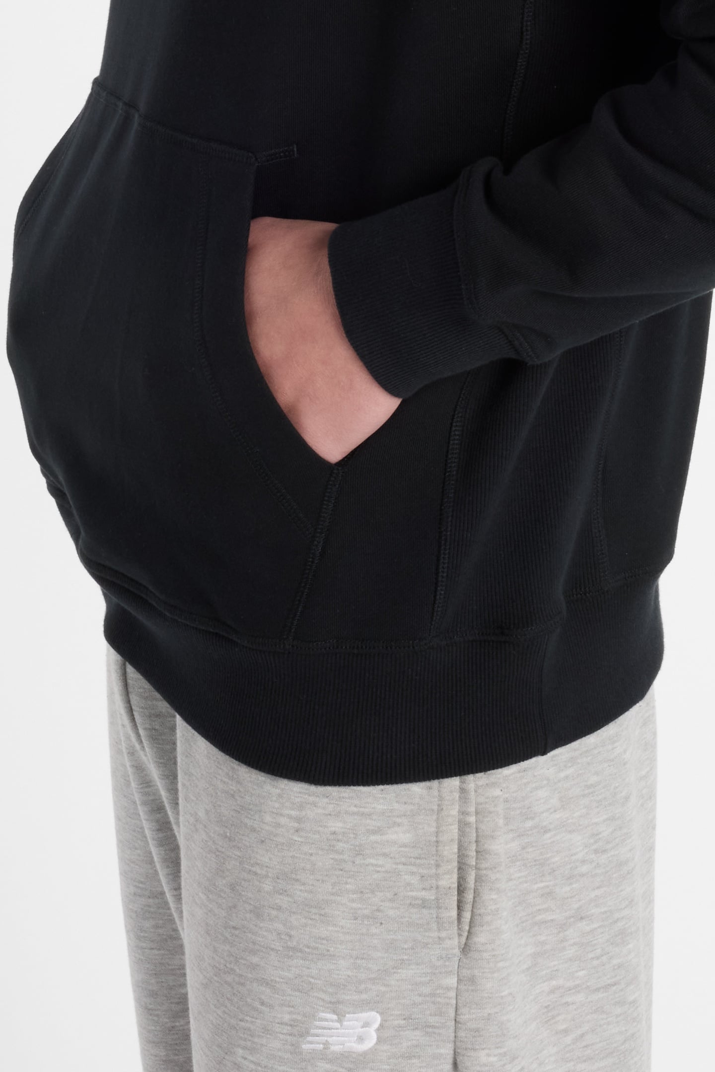 ATHLETICS FRENCH TERRY LOGO HOODIE BLACK 8