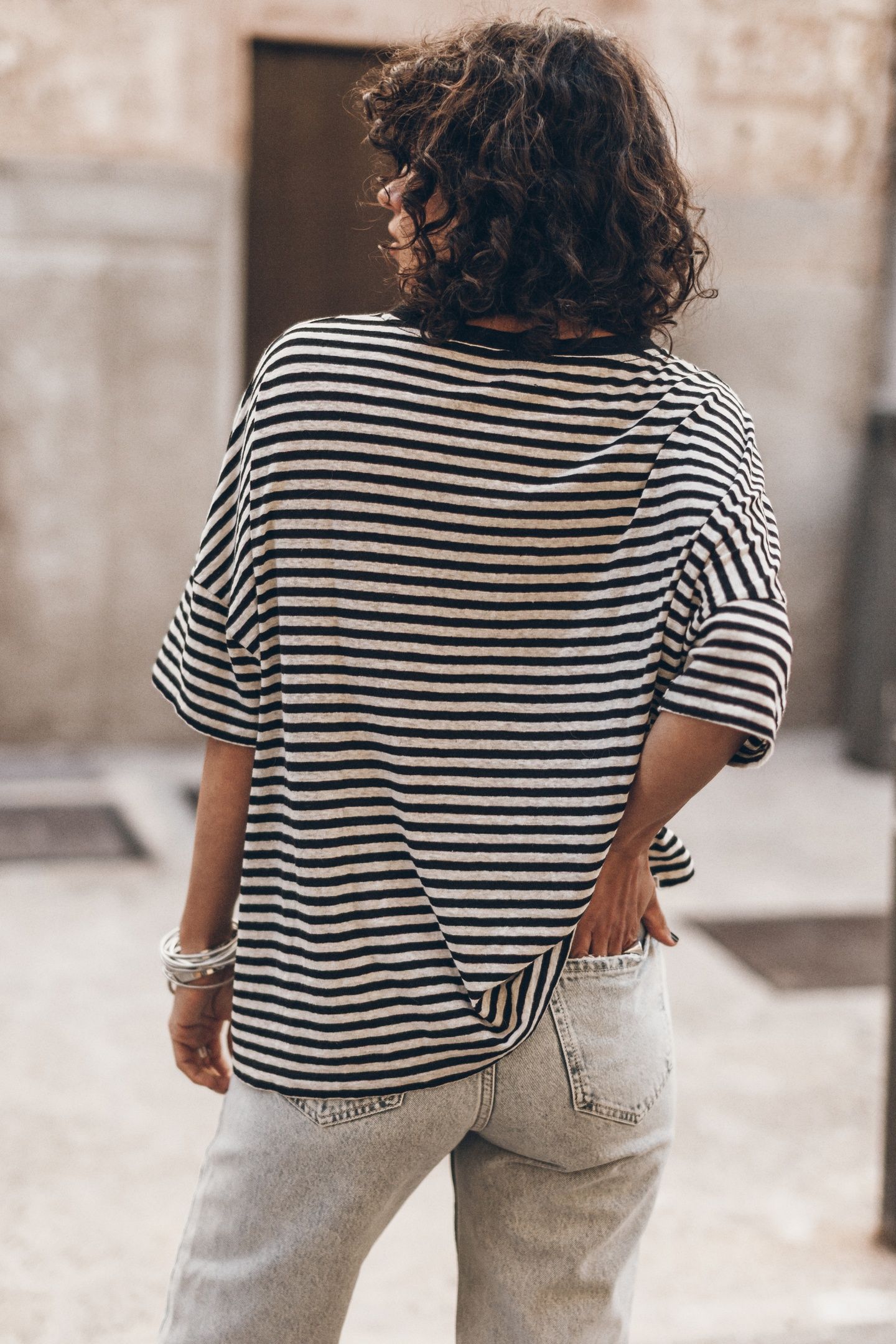 THE STRIPED LONG LOOSE THIN LINEN T-SHIRT WHITE 2