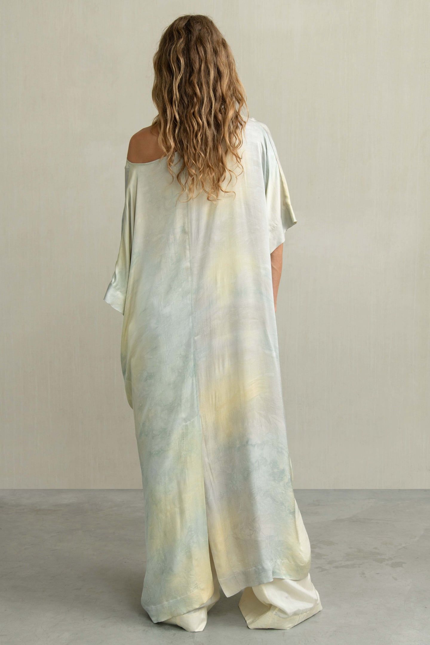 LINDA LIGHT YELLOW 2