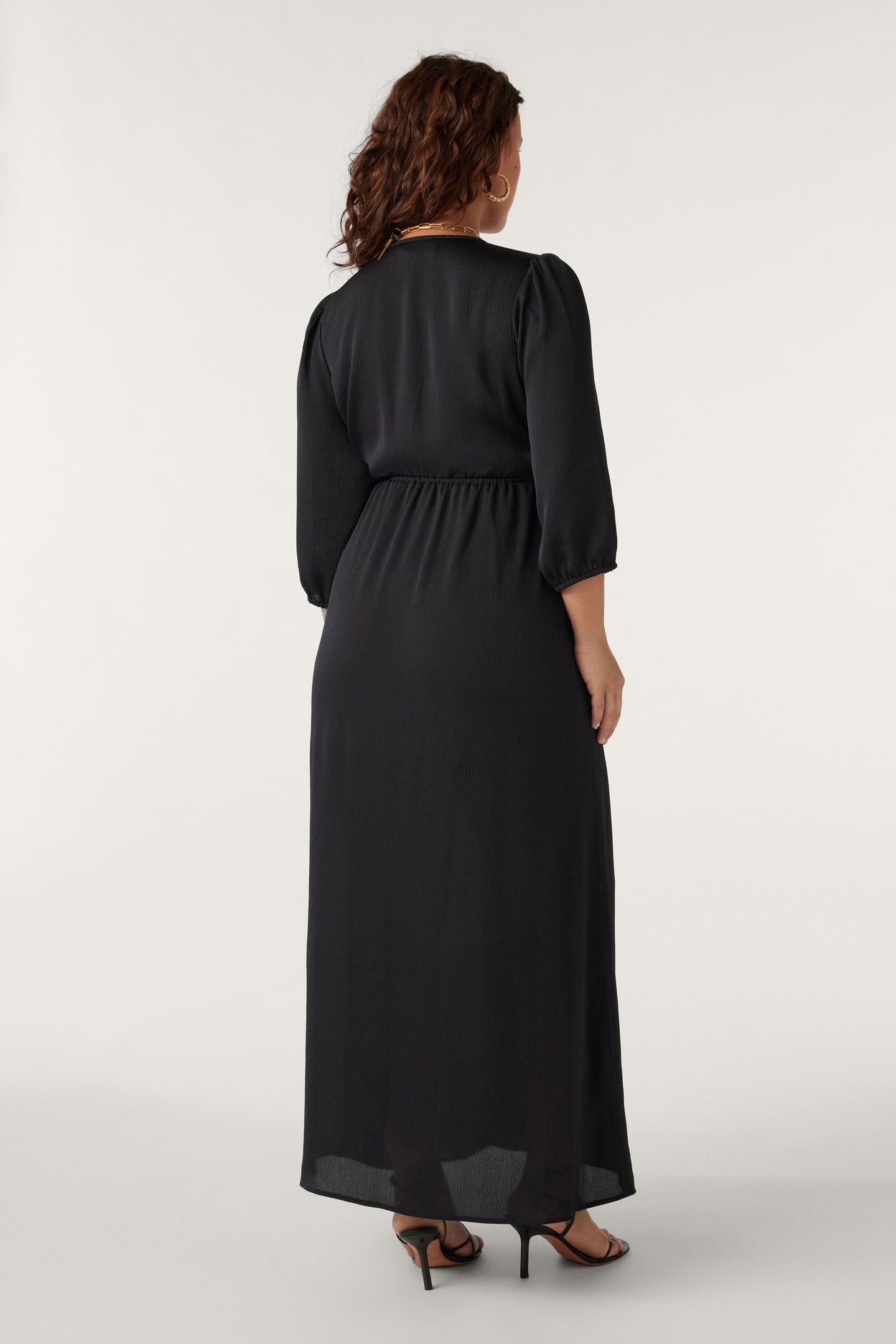 MID-LENGTH DRESS BLACK 2