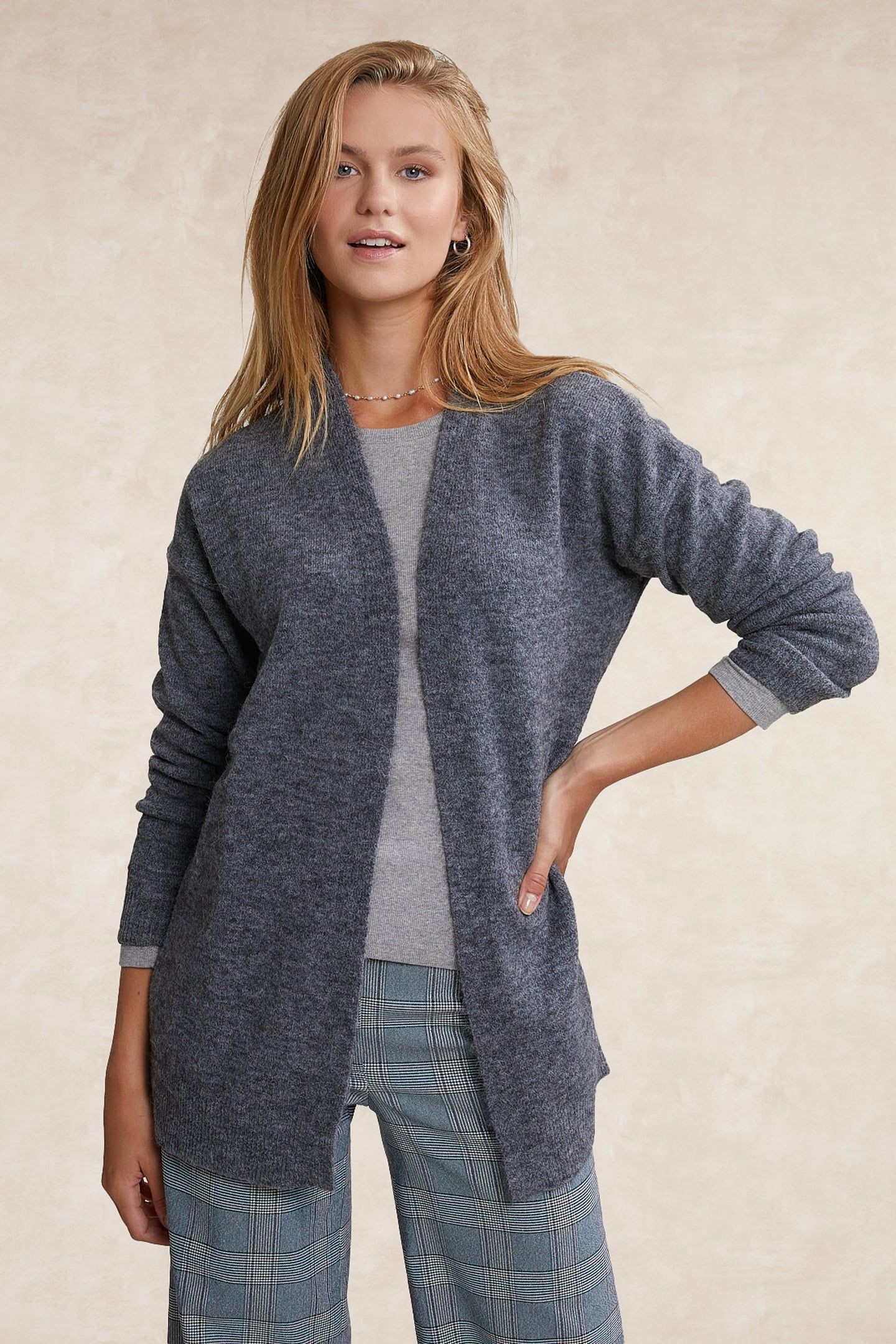 LONG V-NECK CARDIGAN LONG SLEEVES GREY 1