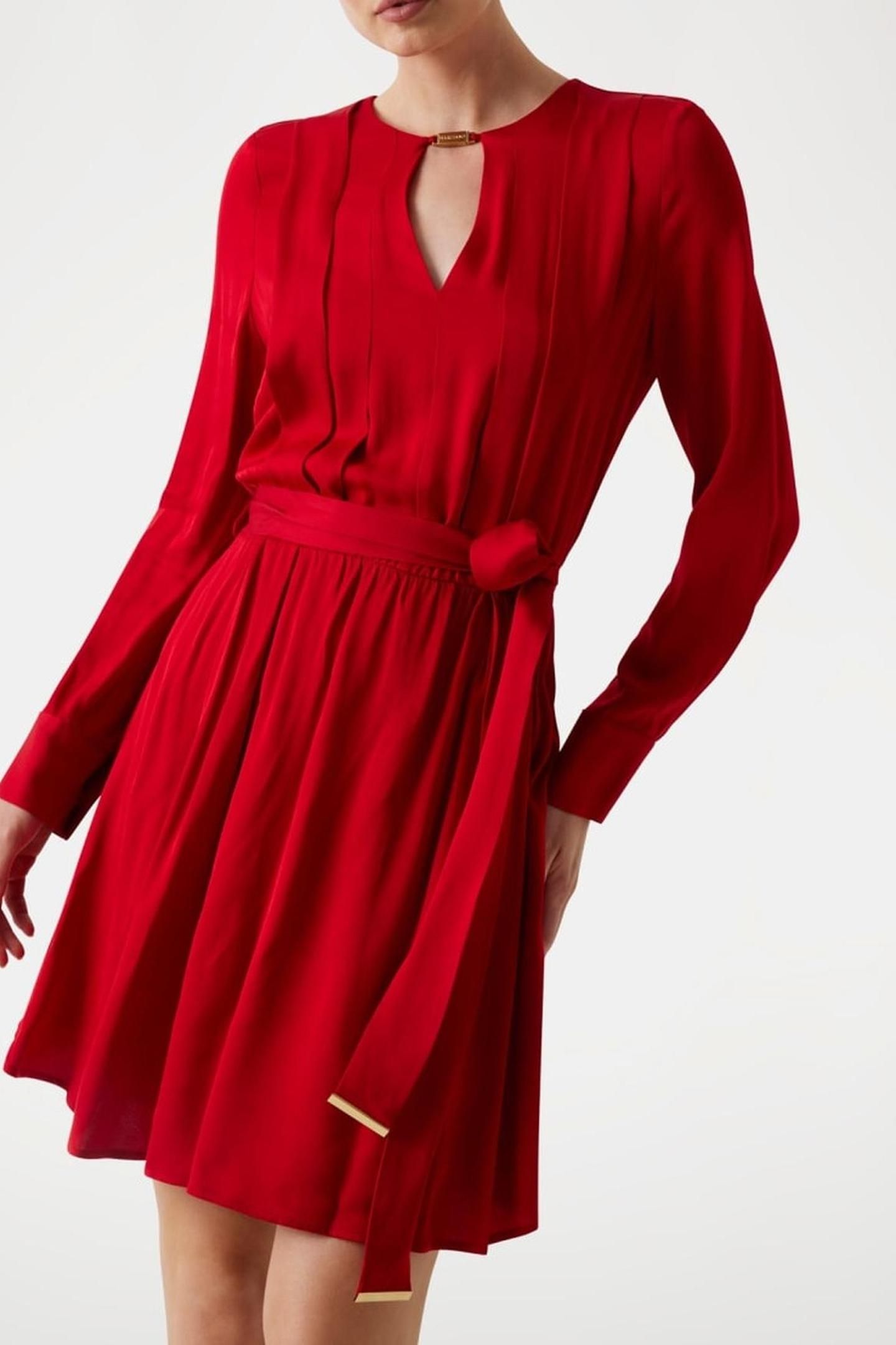 ANITA V NECK FLARED SAMBA RED VIBES 3