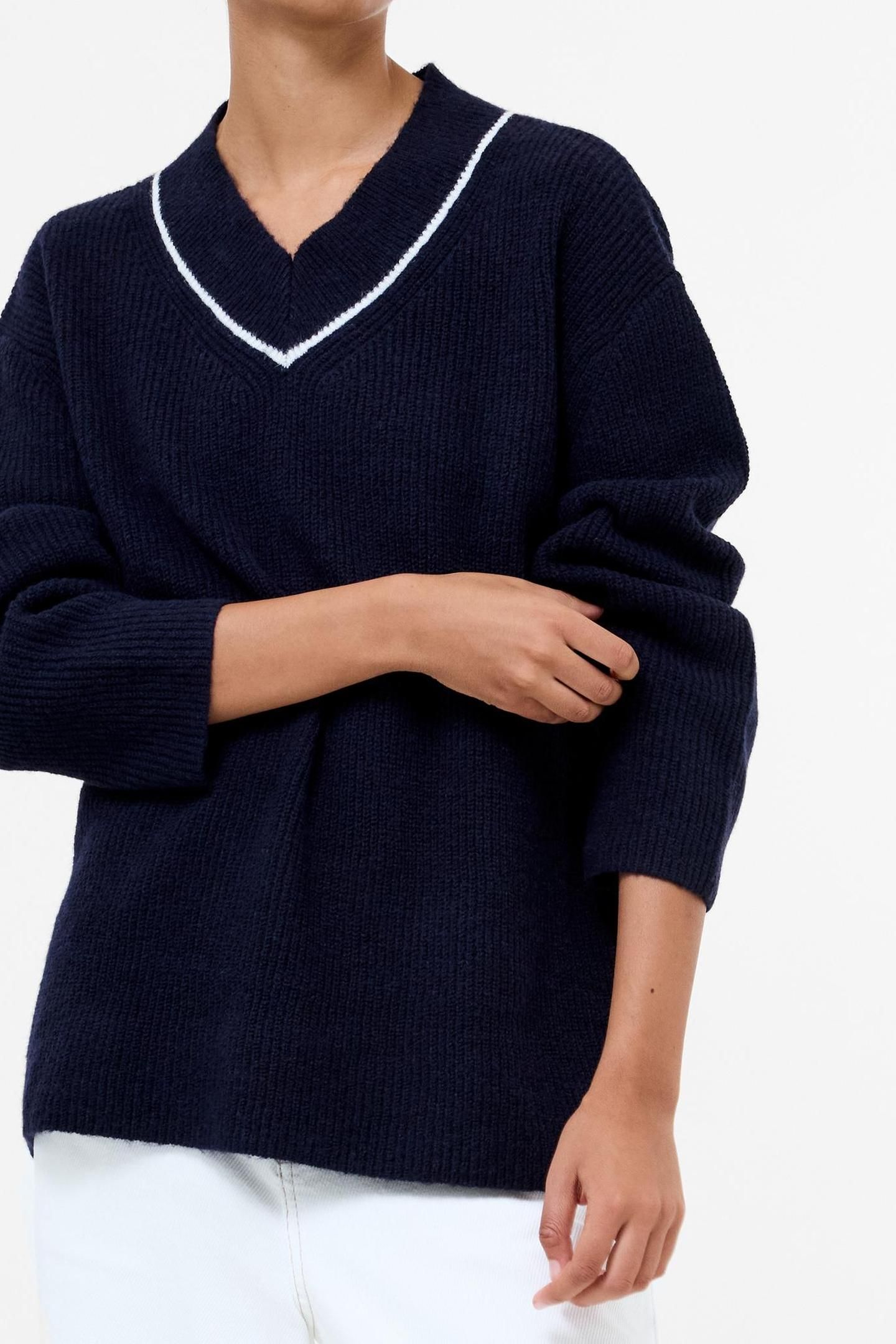 KEZIA VERTICAL V NK JUMPER NAVY/W.WHITE 4