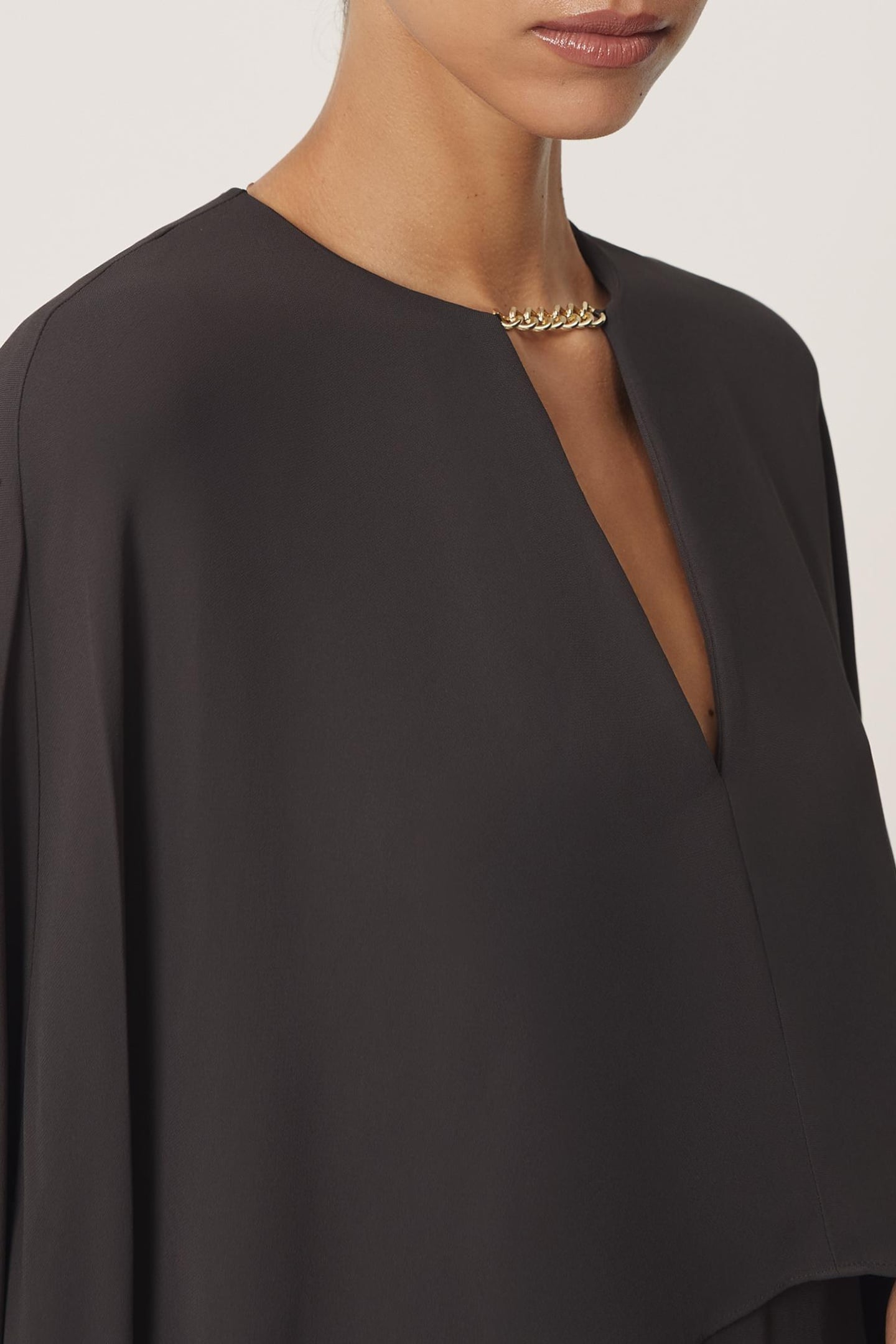CAPE DETAIL MINI DRESS GRAPE 5