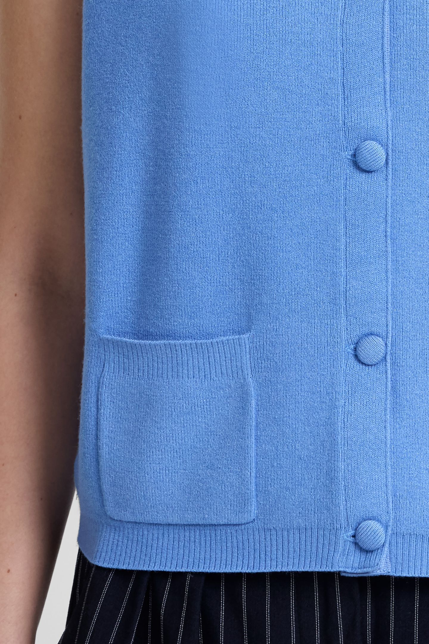 COSYSOFT KNIT VEST THISTLE BLUE 4