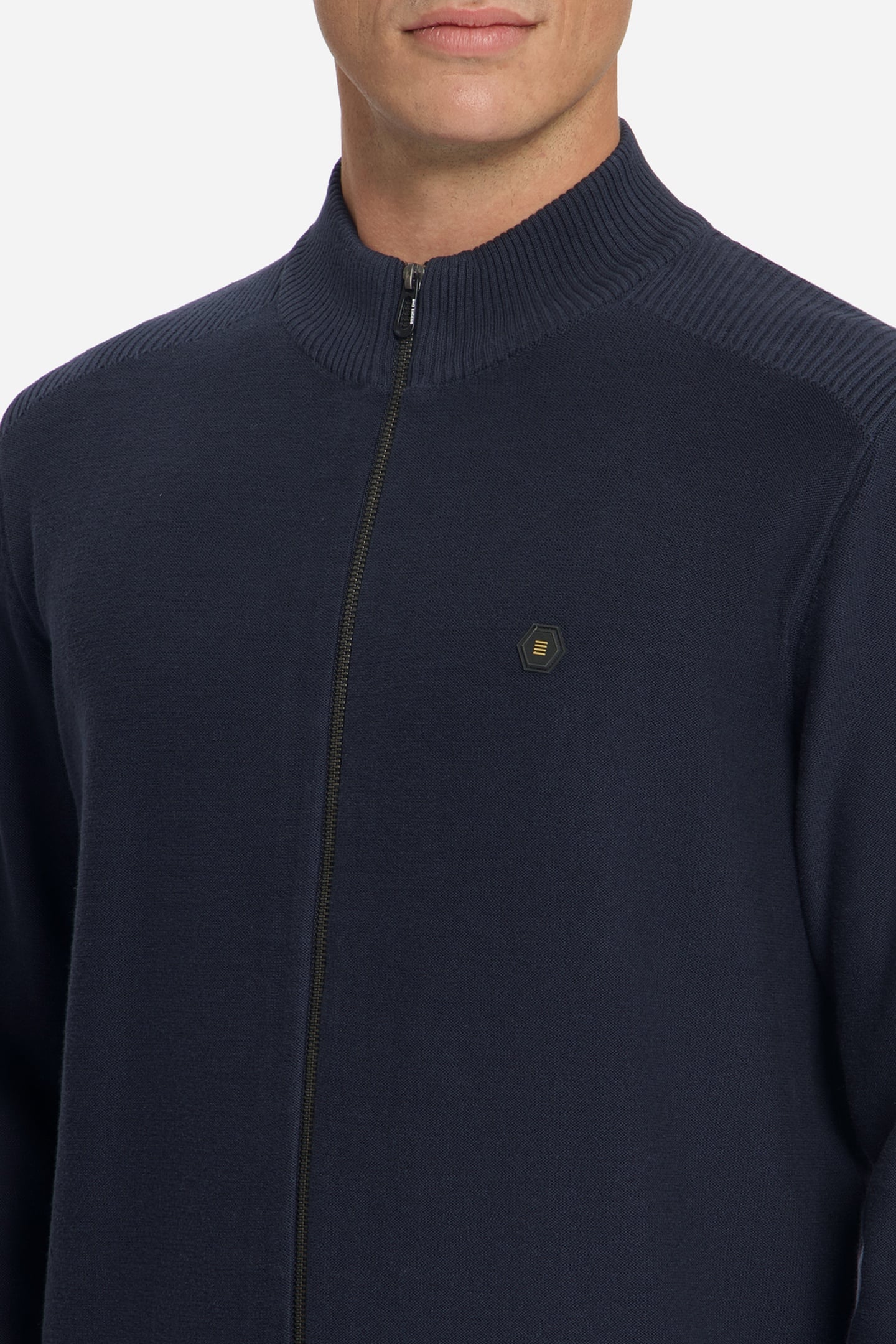 PULLOVER FULL ZIP SHOULDER DETAIL DARK NIGHT 9