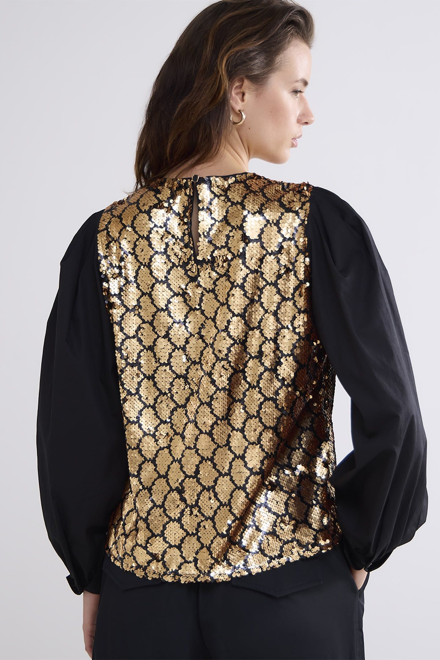 TOP HONEYCOMB SEQUINS BLACK 1