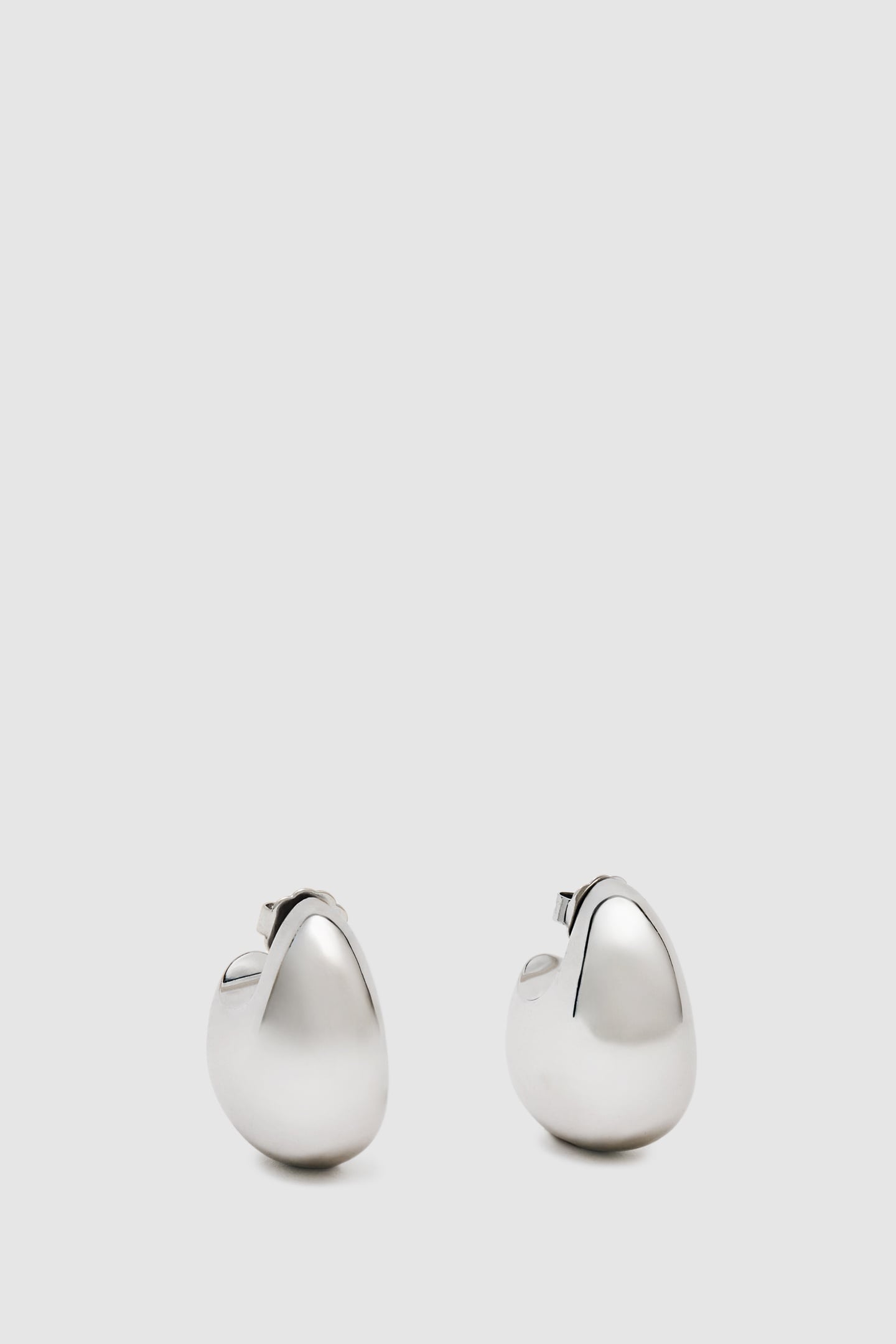 CURVE SCOOP EARRINGS SILVER TONE 1