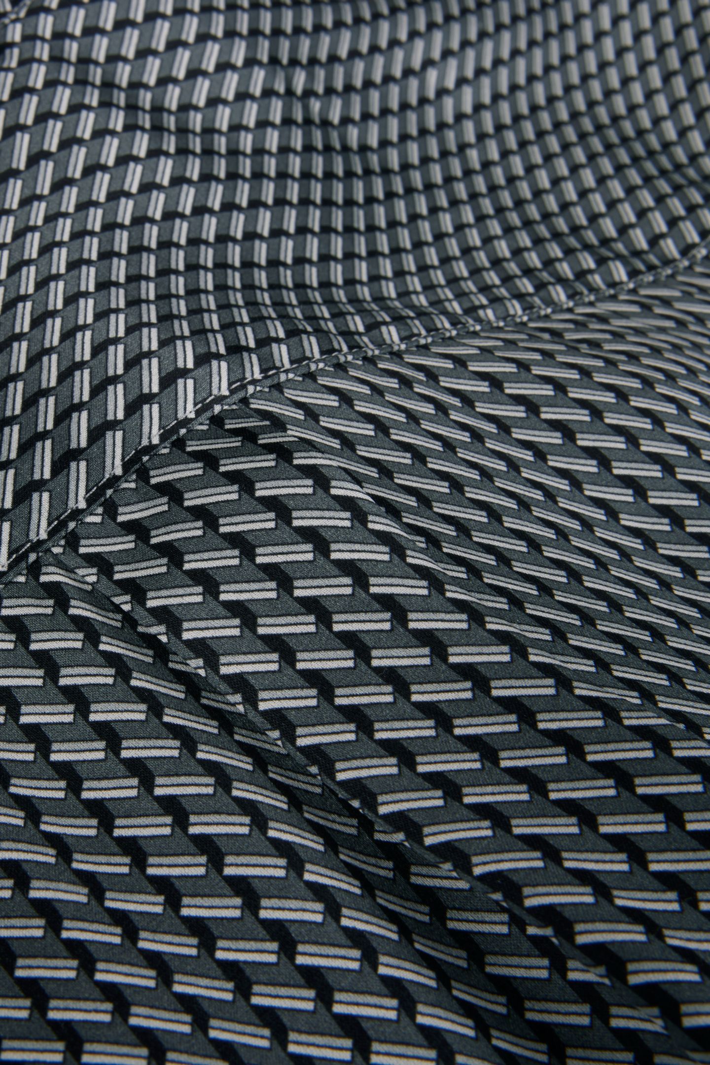 SIRI SHIRT BLACK PATTERN 2