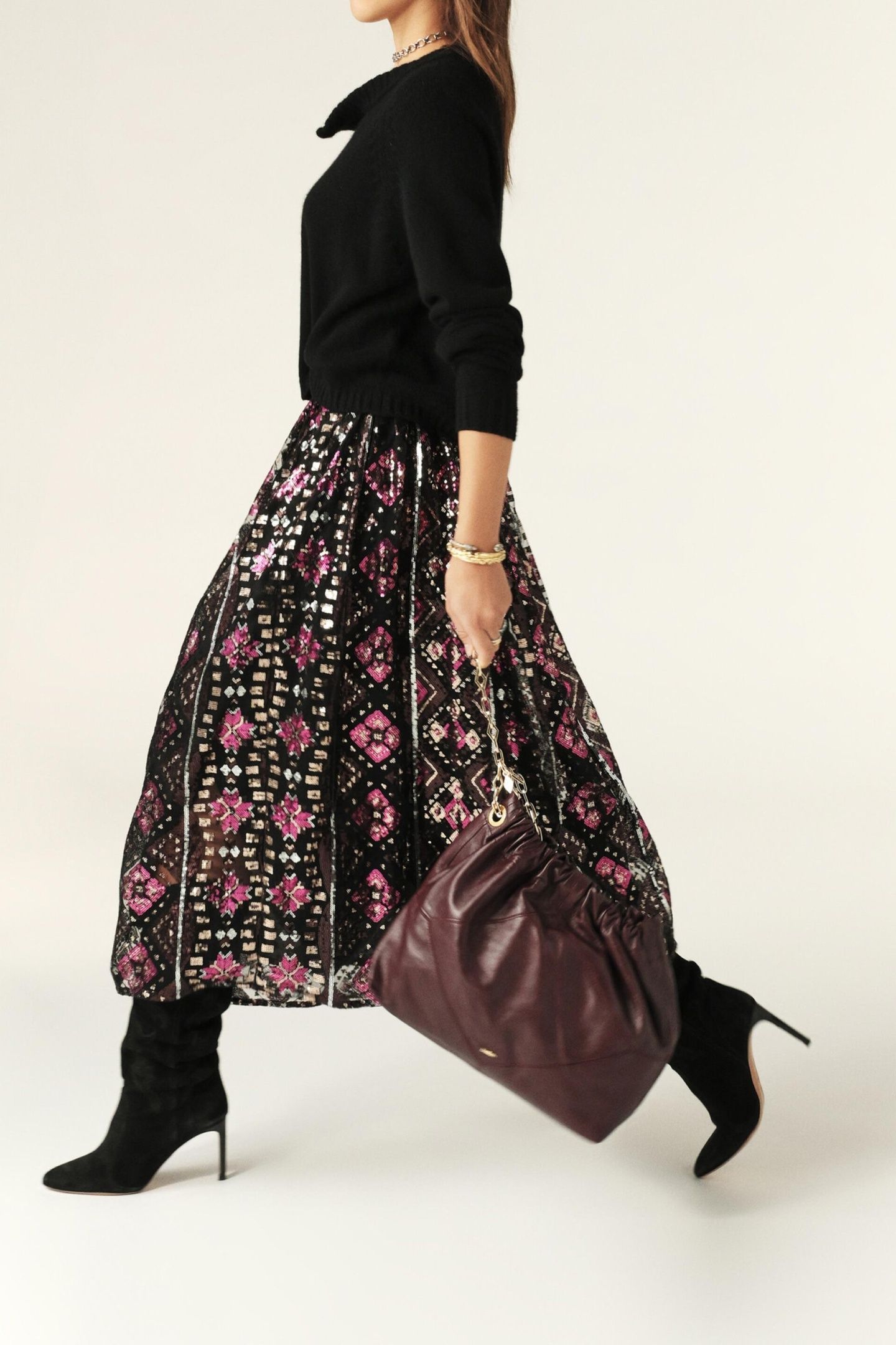 MID-LENGTH SKIRT BLACK 3