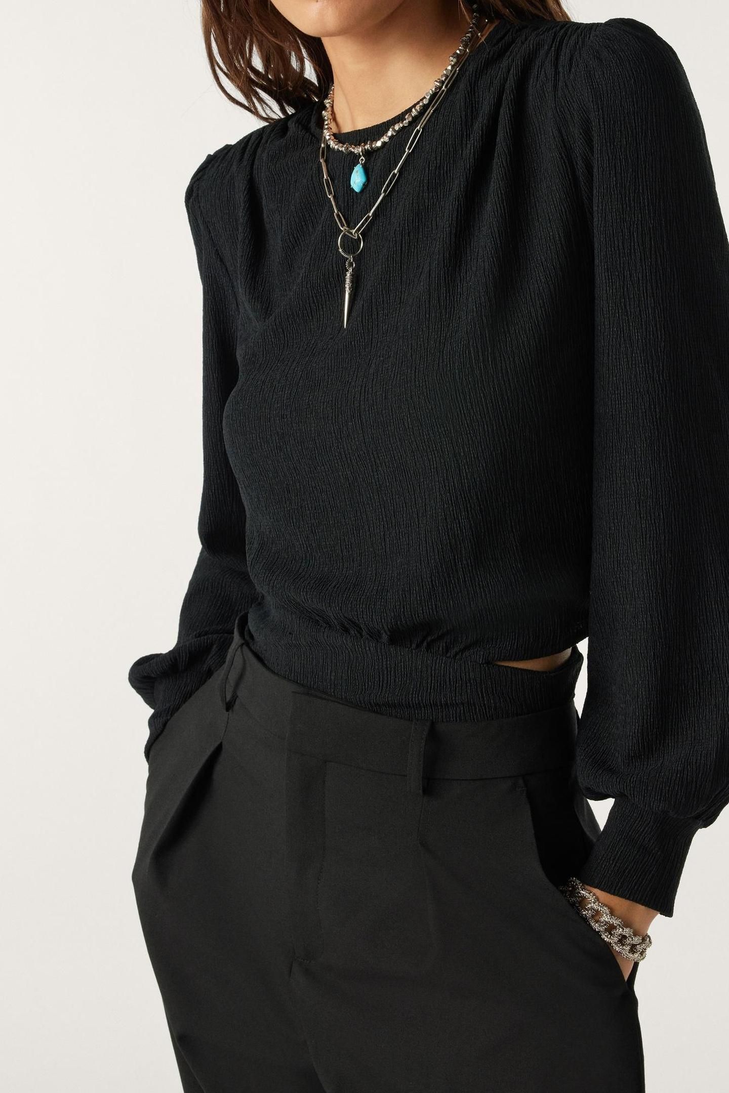 LONG SLEEVES TOP BLACK 1