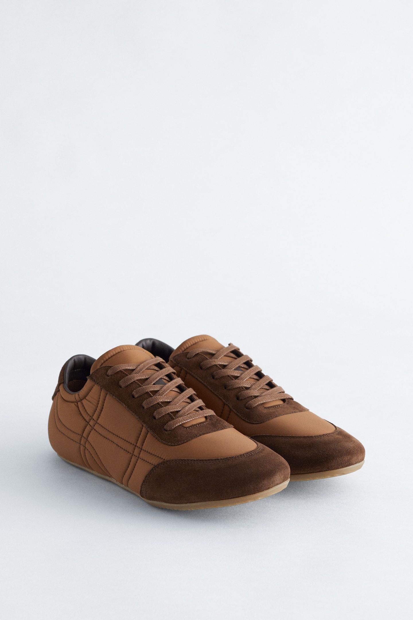 FLY SNEAKER ORANGE 2