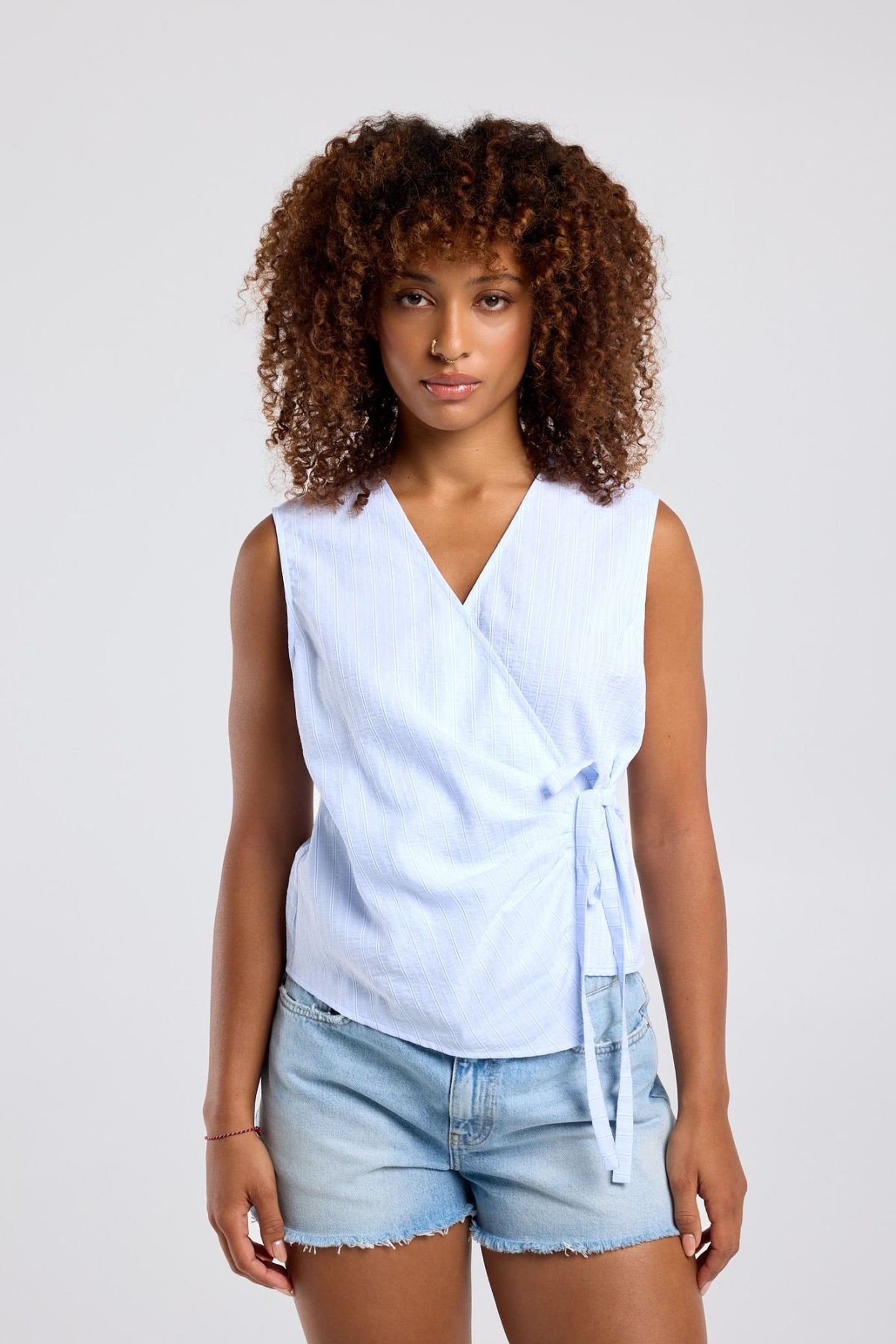 IRIS BLUE/WHITE 1