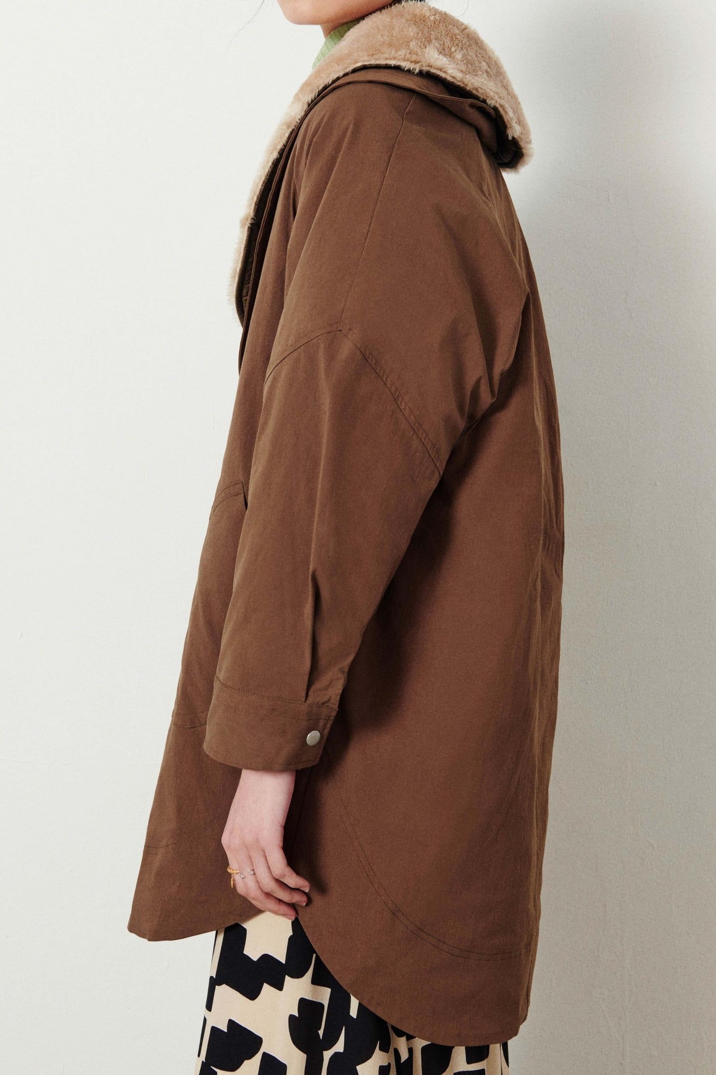 KNEE-LENGTH COAT KAKI 3