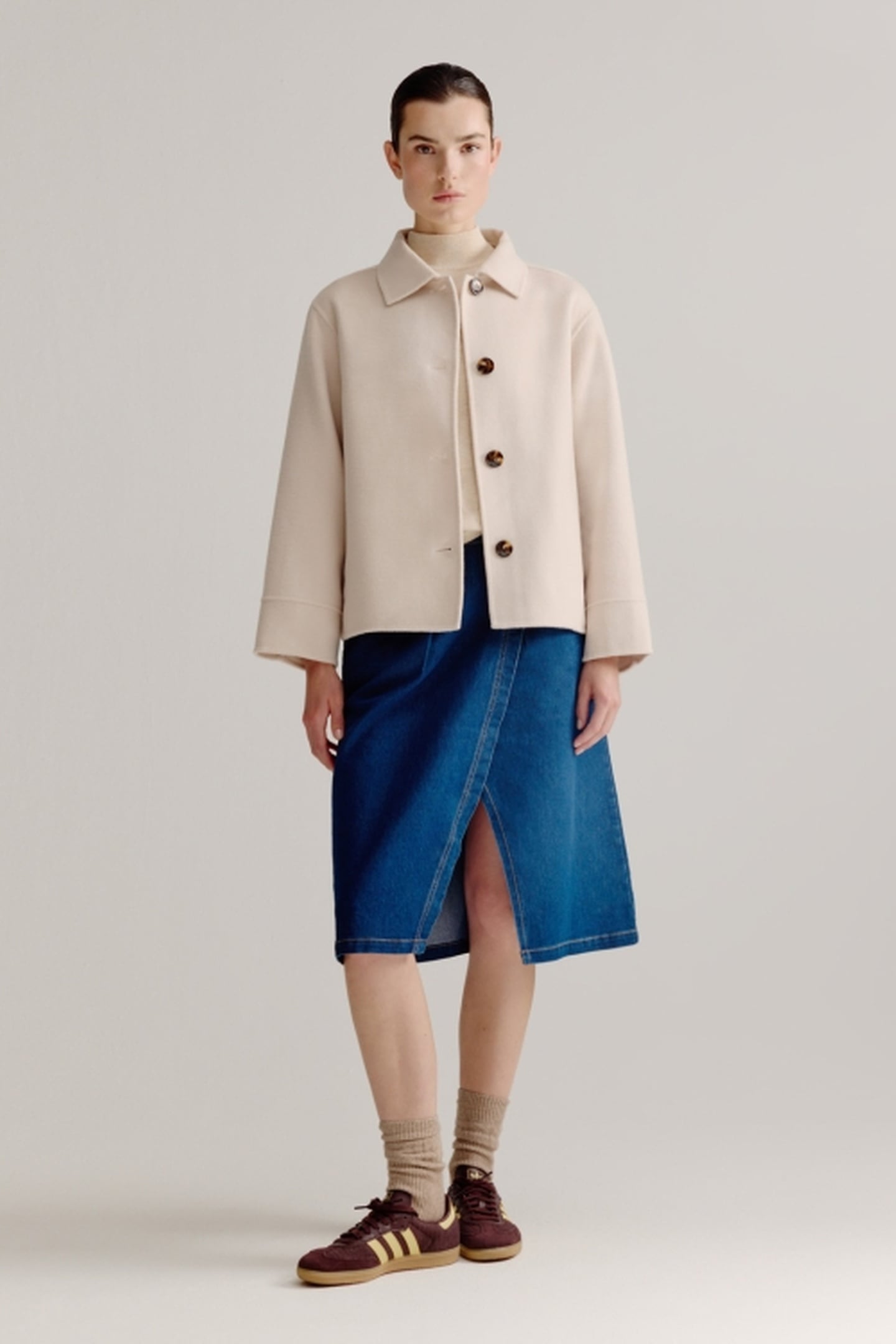LOTUS JACKET SAND 1